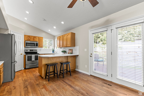South Ogden, Utah, 84403, United States, 4 Bedrooms Bedrooms, ,3 BathroomsBathrooms,Residential,For Sale,1933681