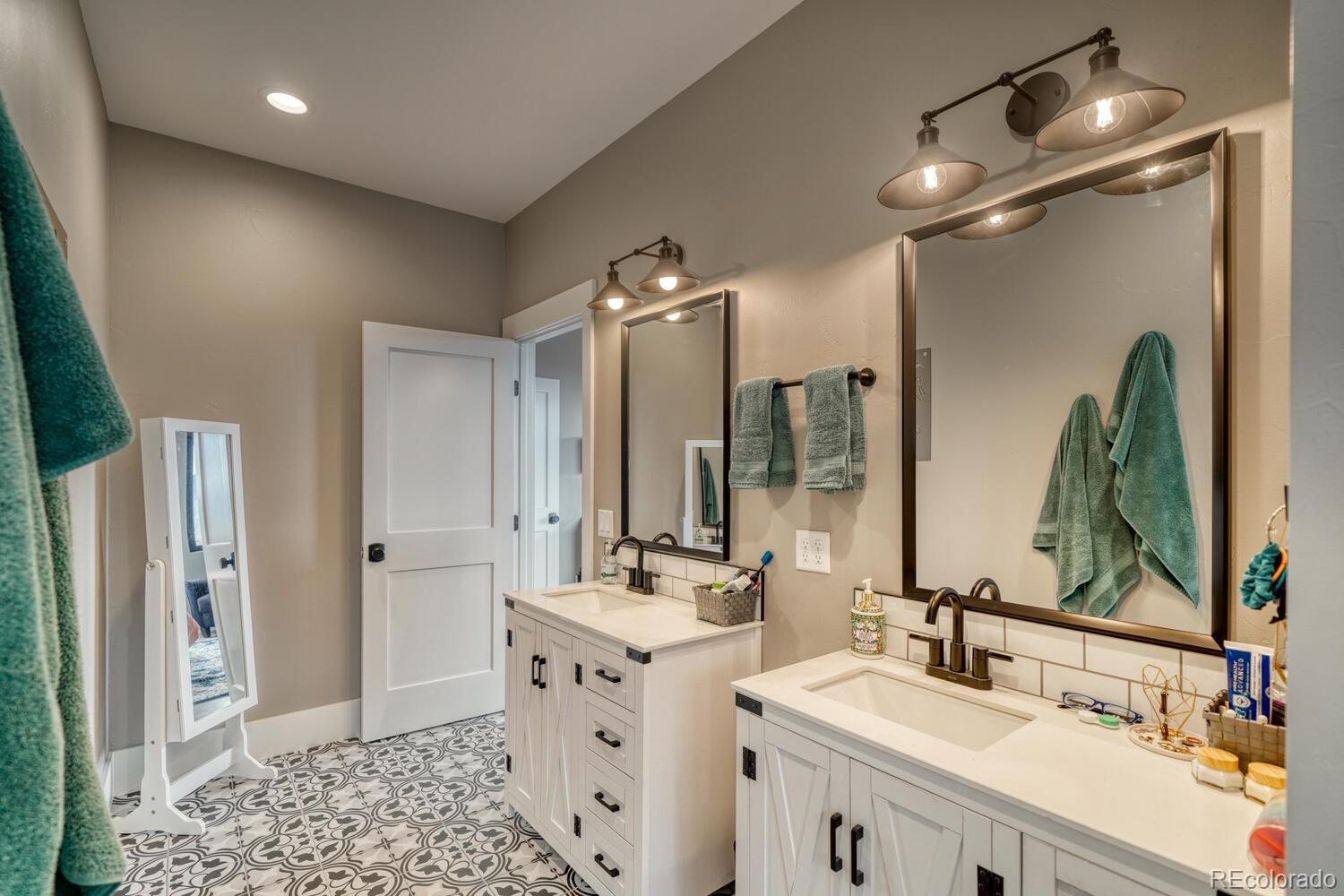 Buena Vista, Colorado, 81211, United States, 3 Bedrooms Bedrooms, ,3 BathroomsBathrooms,Residential,For Sale,1988101