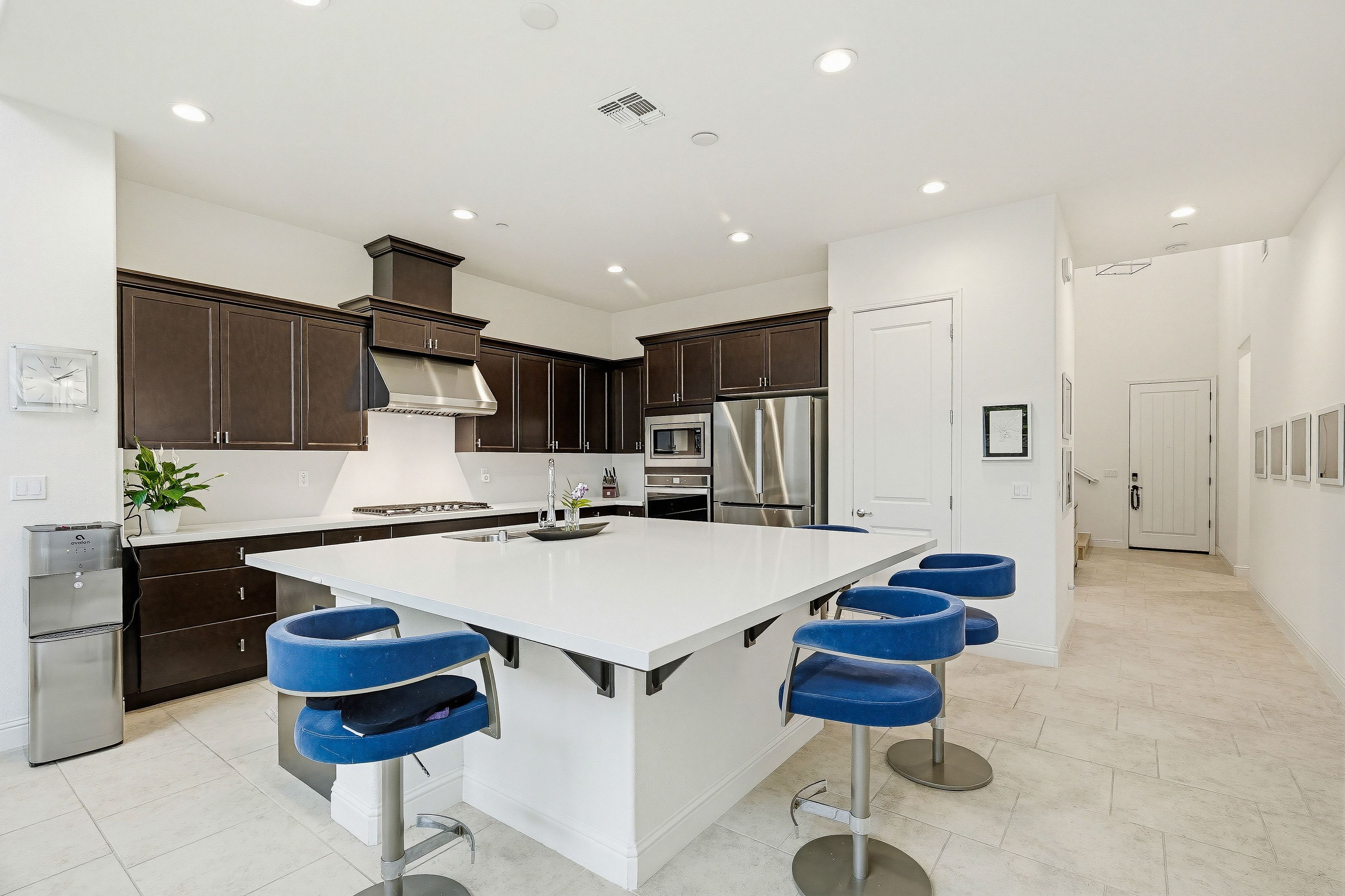  600 Bluffs Drive - 物件實景