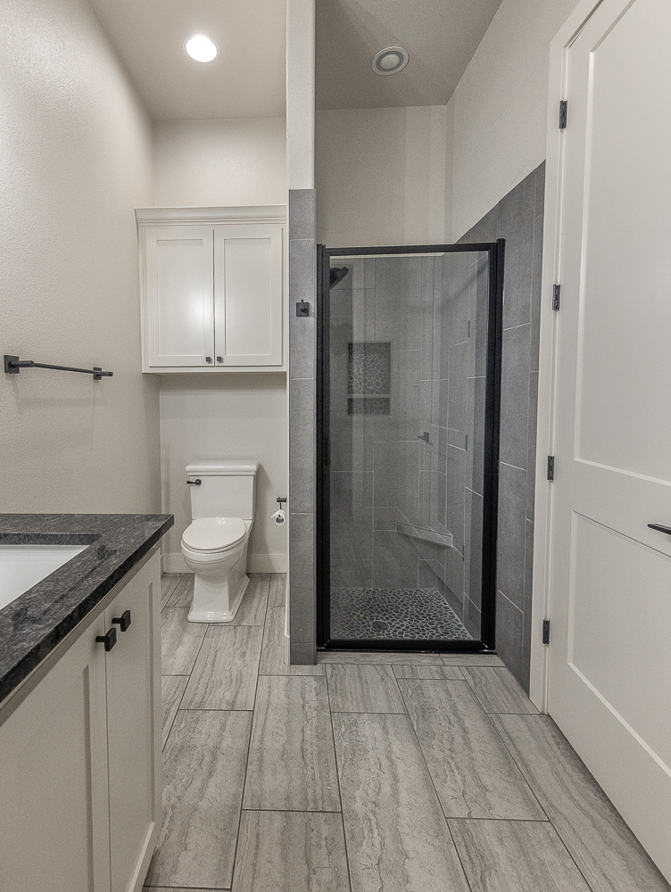 Lubbock, Texas, 79424, United States, 4 Bedrooms Bedrooms, ,5 BathroomsBathrooms,Residential,For Sale,1901517