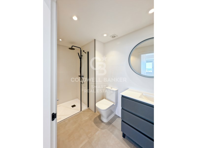 A Coruña, Galicia, 15006, ES, 3 Bedrooms Bedrooms, ,2 BathroomsBathrooms,Residential,For Sale,1932628