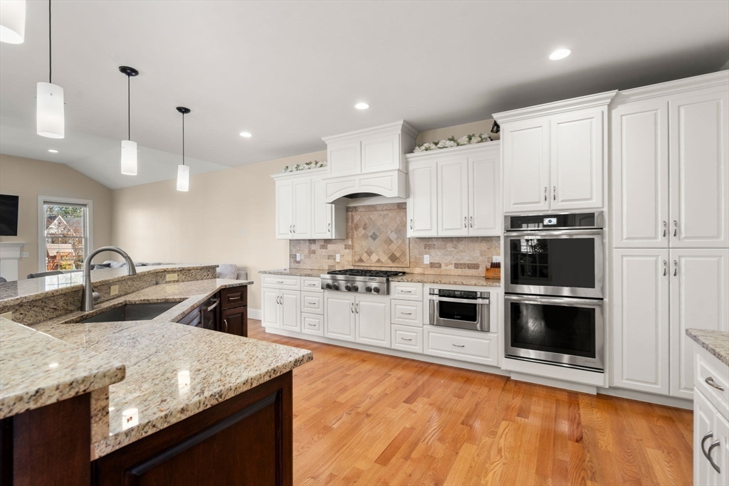 Needham, Massachusetts, 02492, United States, 5 Bedrooms Bedrooms, ,5 BathroomsBathrooms,Residential,For Sale,1850362