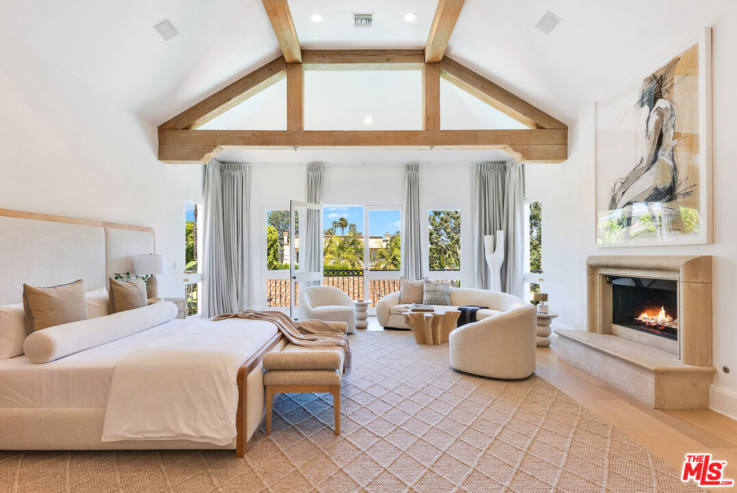 Beverly Hills, California, 90210, United States, 6 Bedrooms Bedrooms, ,8 BathroomsBathrooms,Residential,For Sale,1926509