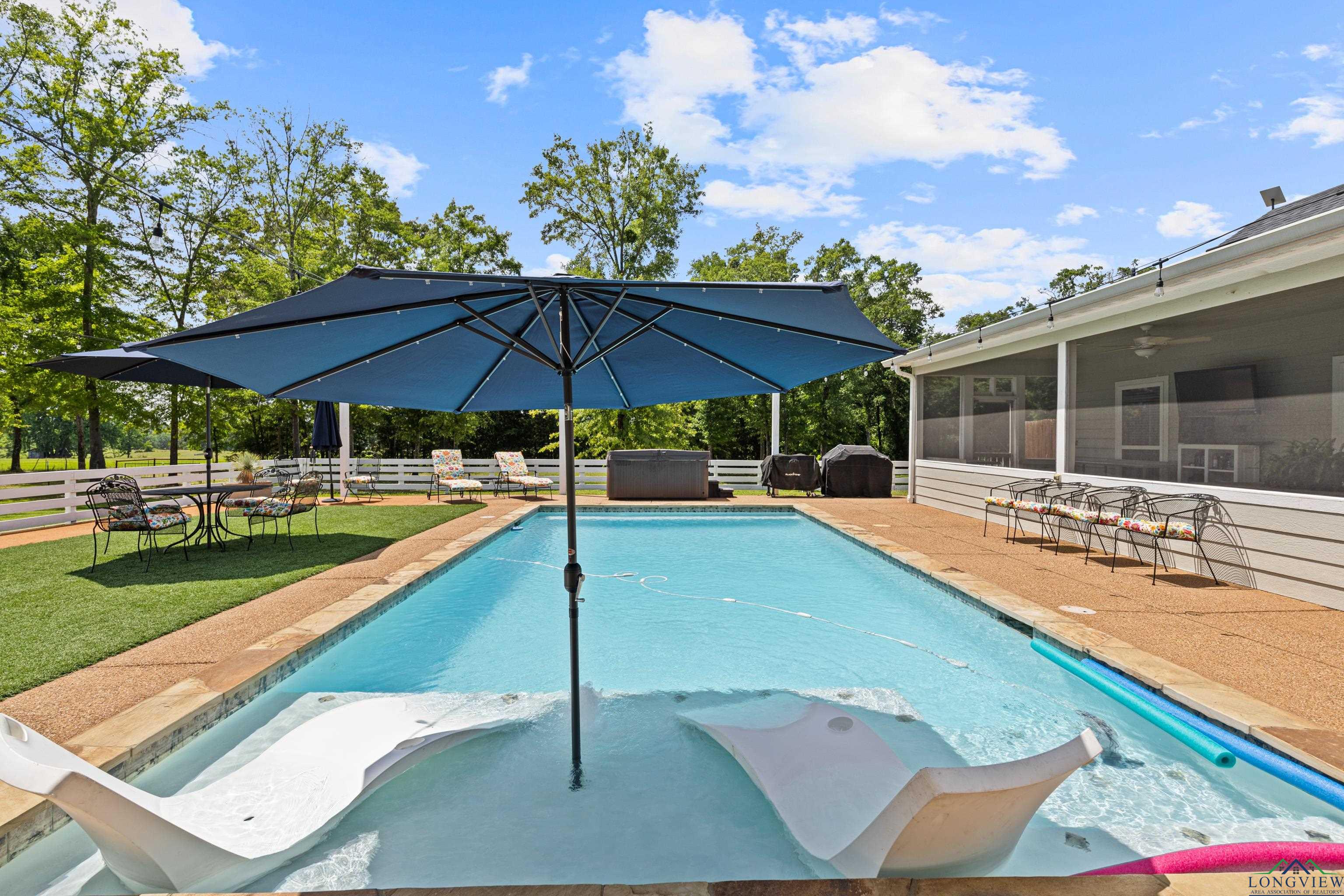 Winona, Texas, 75792, United States, 3 Bedrooms Bedrooms, ,2 BathroomsBathrooms,Residential,For Sale,1866525