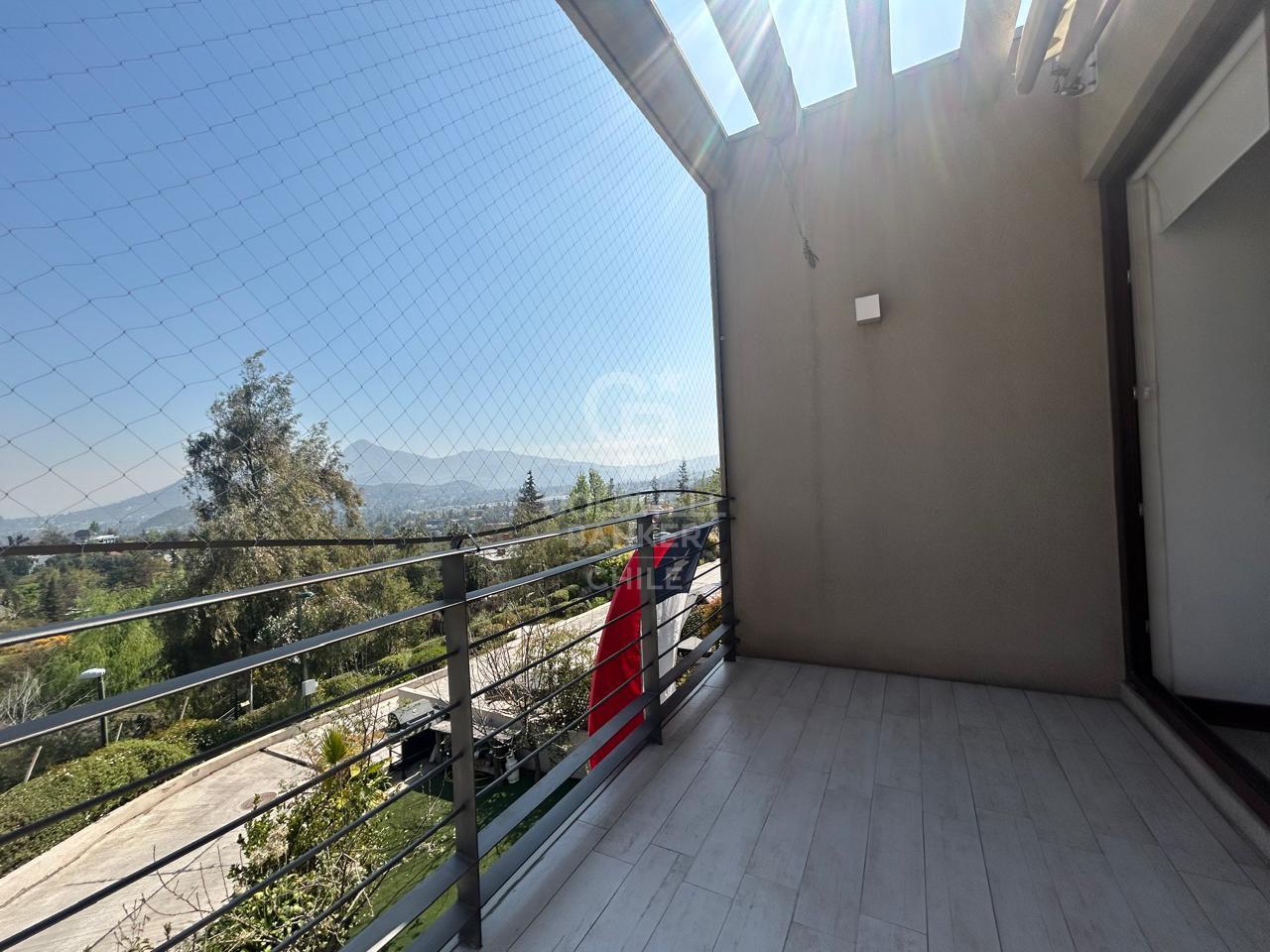 Lo Barnechea, Chile, 4 Bedrooms Bedrooms, ,5 BathroomsBathrooms,Residential,For Sale,1956171