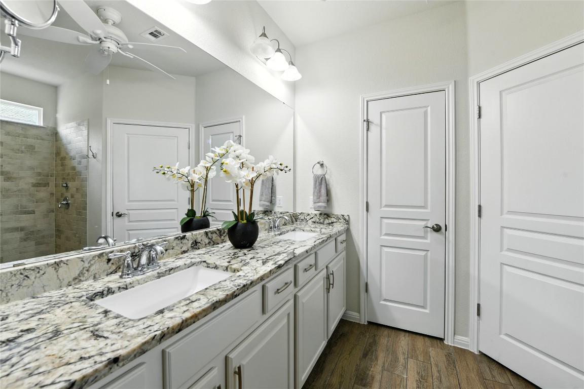 Georgetown, Texas, 78633, United States, 2 Bedrooms Bedrooms, ,2 BathroomsBathrooms,Residential,For Sale,1917254