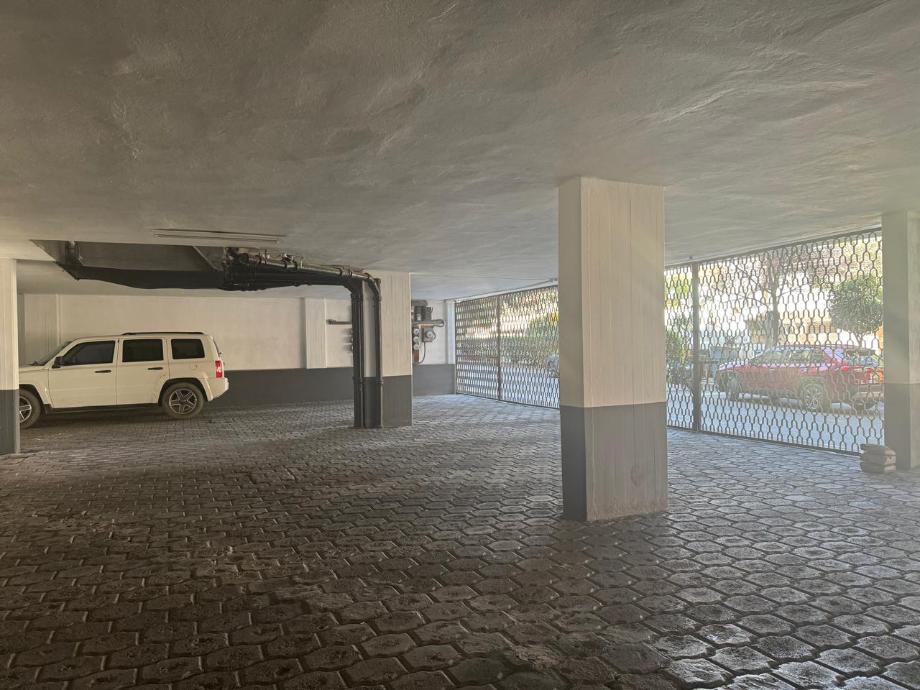 Circuito Arquitectos, Naucalpan de Juárez, Estado de méxico, 53100, Mexico, 2 Bedrooms Bedrooms, ,1 BathroomBathrooms,Residential,For Sale,Circuito Arquitectos,1672602