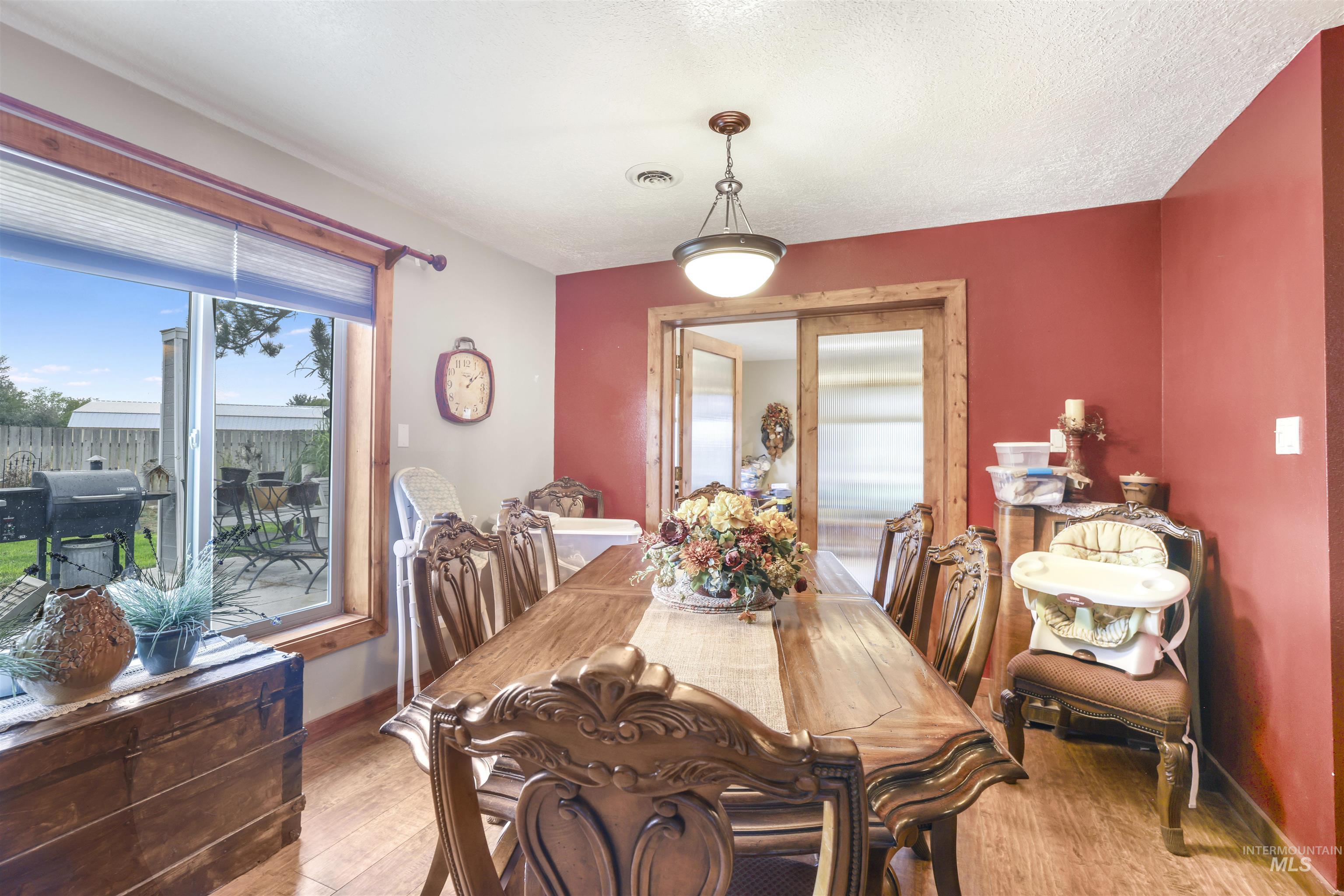 Twin Falls, Idaho, 83301, United States, 3 Bedrooms Bedrooms, ,2 BathroomsBathrooms,Residential,For Sale,1932611