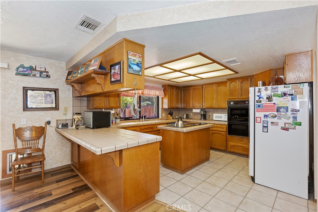 Apple Valley, California, 92308, United States, 3 Bedrooms Bedrooms, ,2 BathroomsBathrooms,Residential,For Sale,1977586