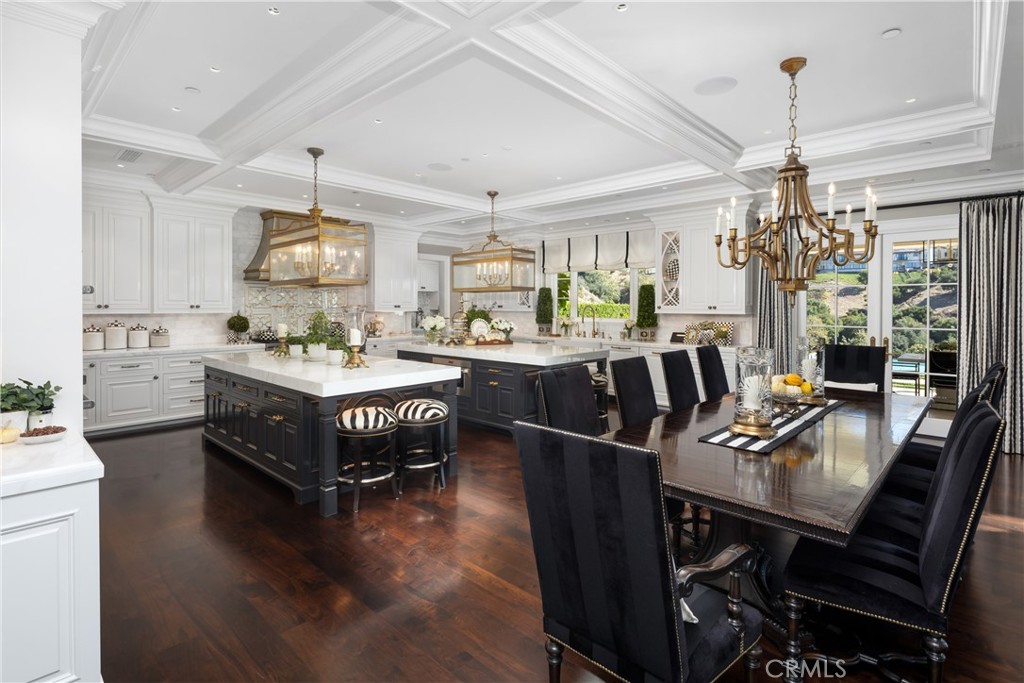 Glendora, California, 91741, United States, 6 Bedrooms Bedrooms, ,6 BathroomsBathrooms,Residential,For Sale,1987955