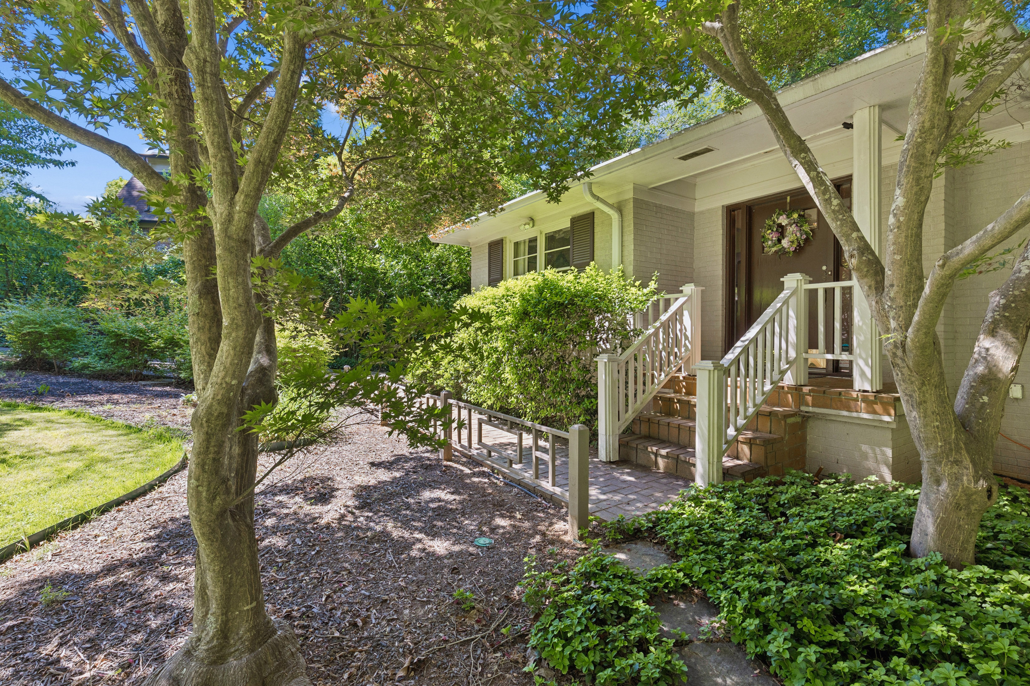  Charming Ranch Offers Space, Privacy and Long Term Potential - 物件實景