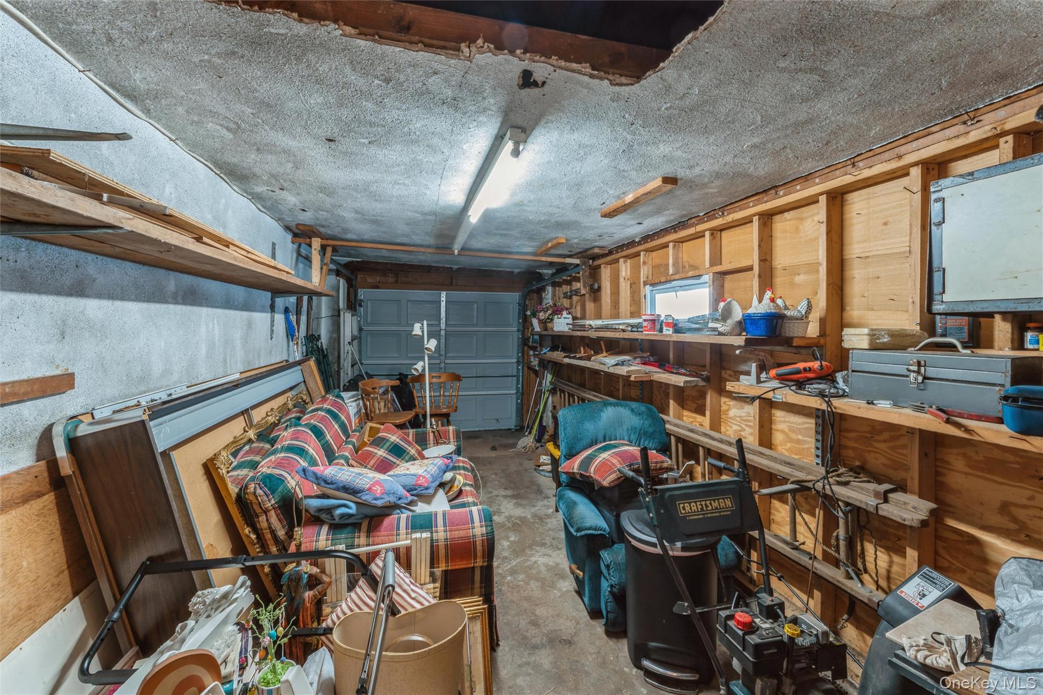 Williston Park, New York, 11596, United States, 3 Bedrooms Bedrooms, ,2 BathroomsBathrooms,Residential,For Sale,1960475