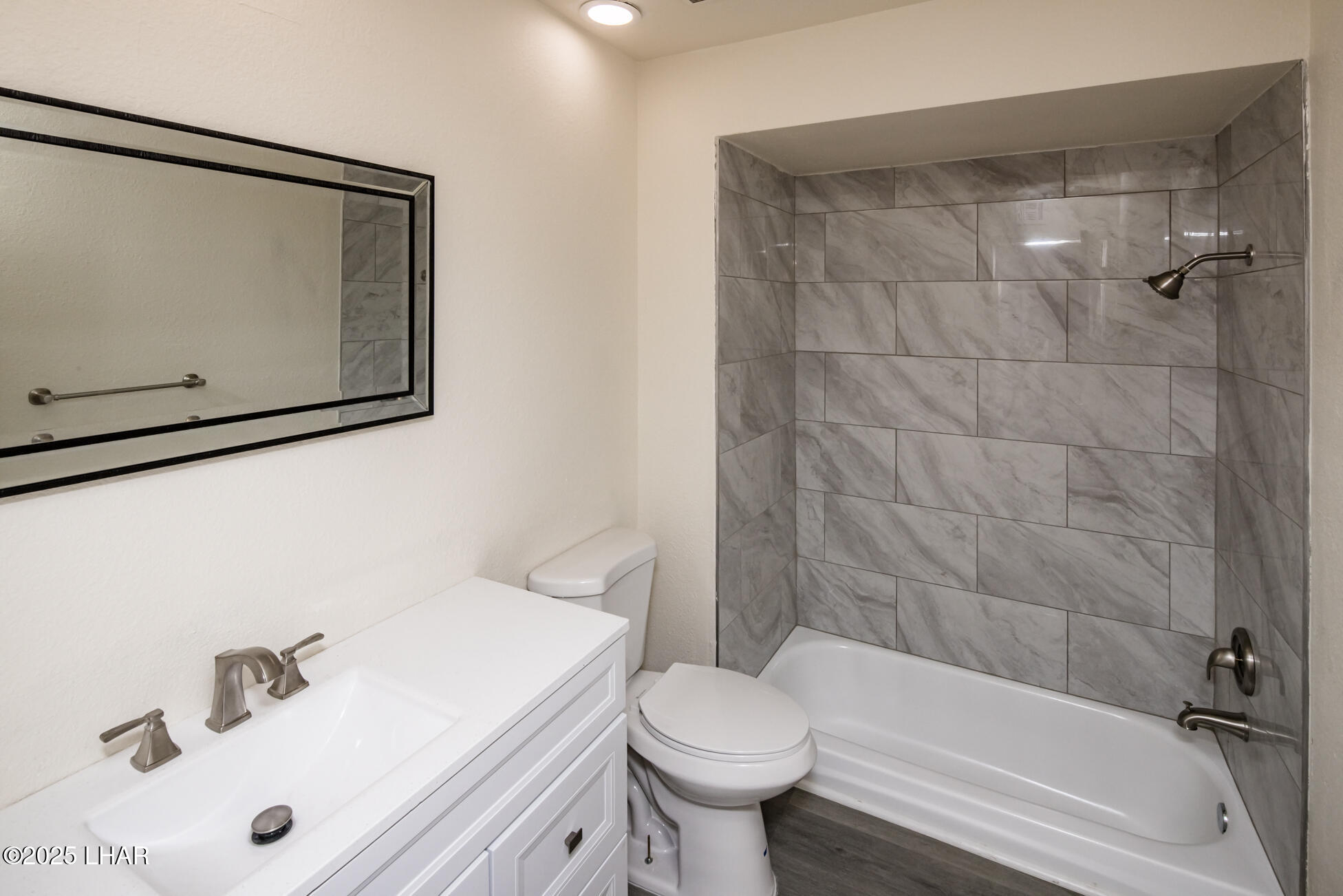 Lake Havasu City, Arizona, 86403, United States, 6 Bedrooms Bedrooms, ,2 BathroomsBathrooms,Residential,For Sale,1744753