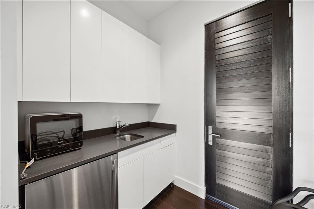 Naples, Florida, 34103, United States, 4 Bedrooms Bedrooms, ,4 BathroomsBathrooms,Residential,For Sale,1994421