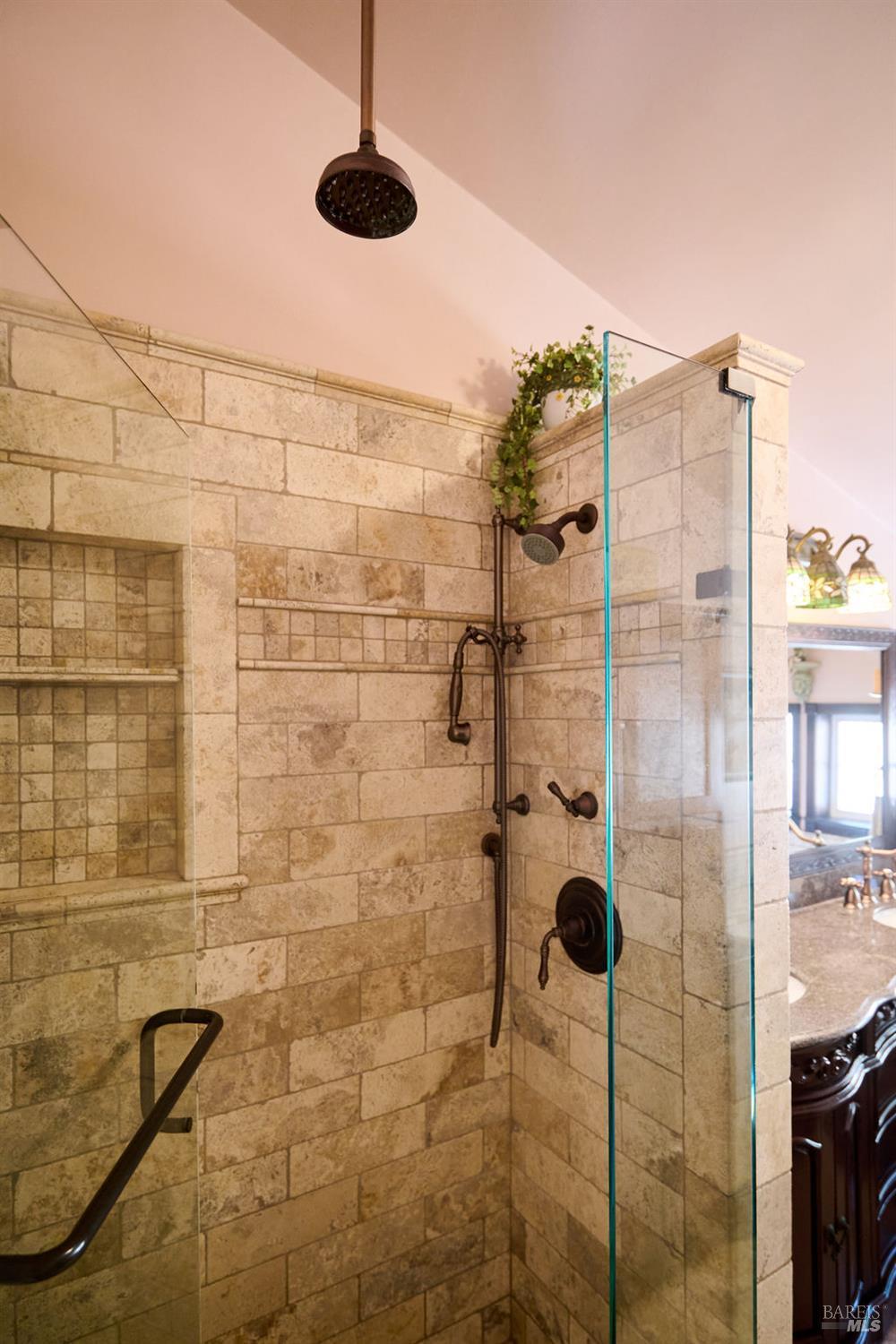 Redwood Valley, California, 95470-8010, United States, 3 Bedrooms Bedrooms, ,2 BathroomsBathrooms,Residential,For Sale,1984443