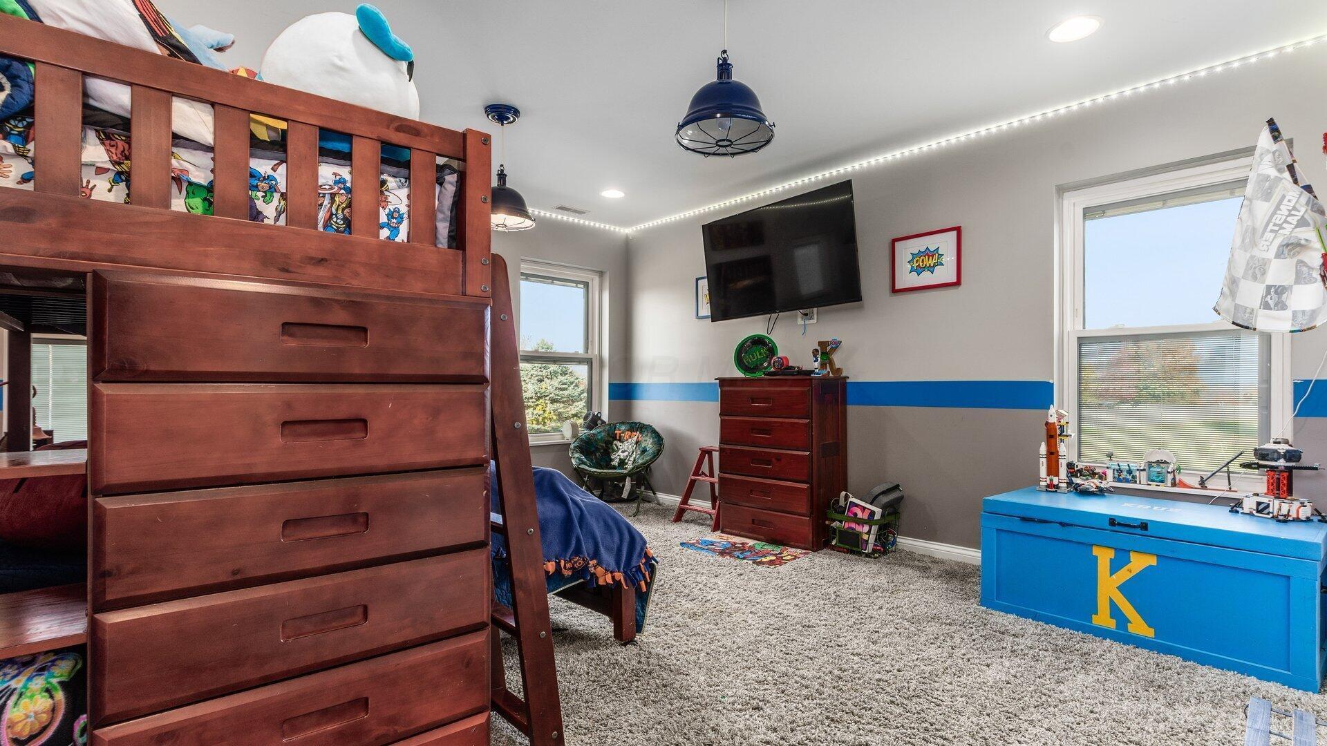 Hebron, Ohio, 43025, United States, 5 Bedrooms Bedrooms, ,5 BathroomsBathrooms,Residential,For Sale,1988631