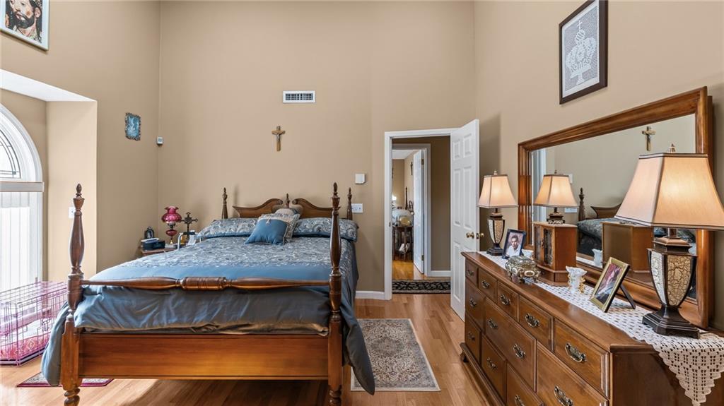 Barrington, Rhode Island, 02806, United States, 3 Bedrooms Bedrooms, ,3 BathroomsBathrooms,Residential,For Sale,2012853