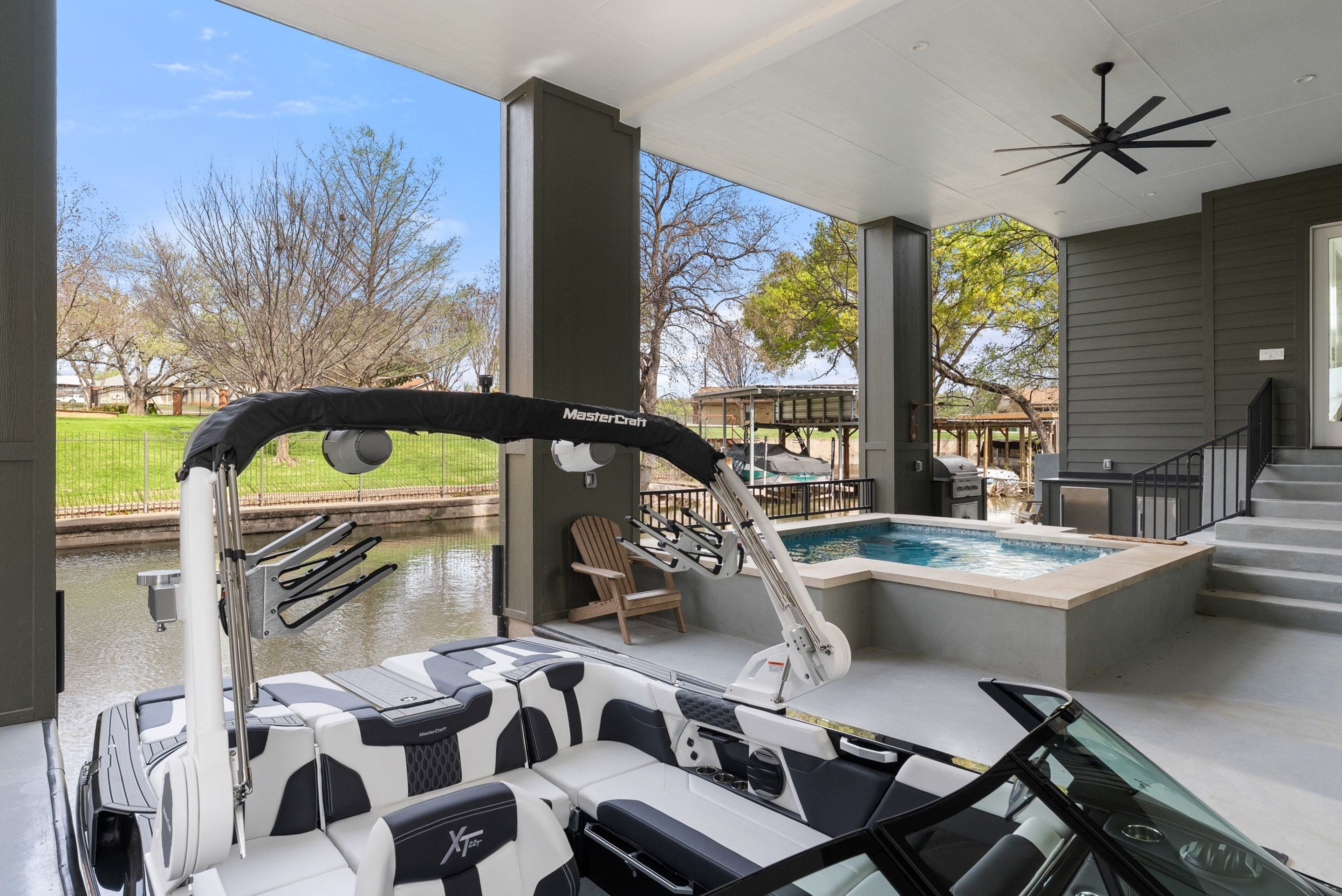  Luxury Value 2023 build on Lake LBJ - 物件實景