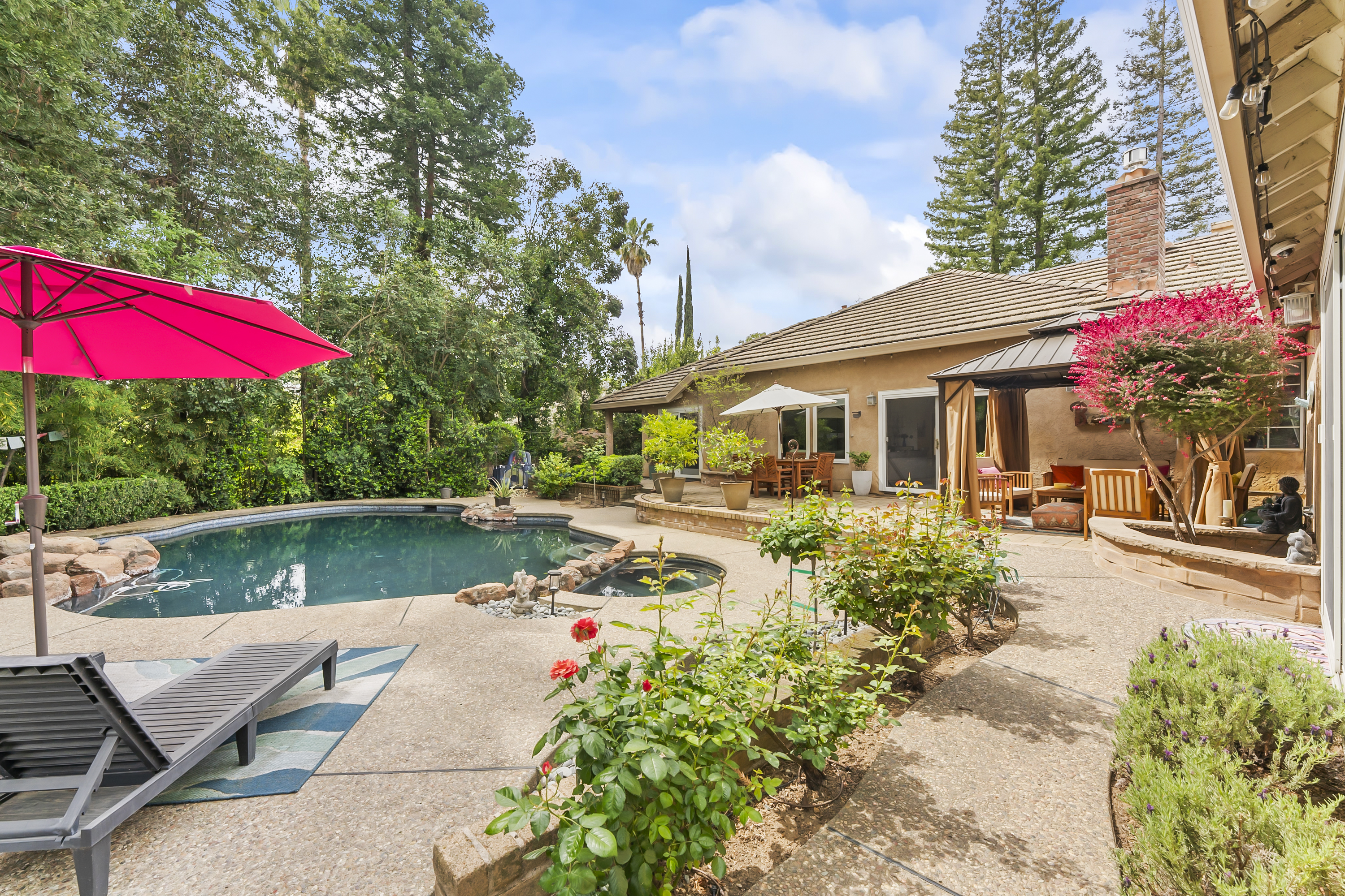  2230 Hillcrest Way, Carmichael, CA 95608 - 物件實景