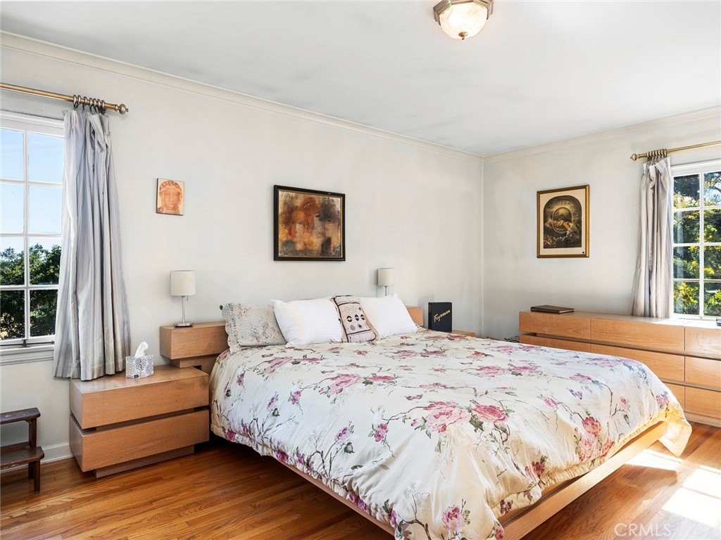 Glendale, California, 91207, United States, 4 Bedrooms Bedrooms, ,3 BathroomsBathrooms,Residential,For Sale,1910492
