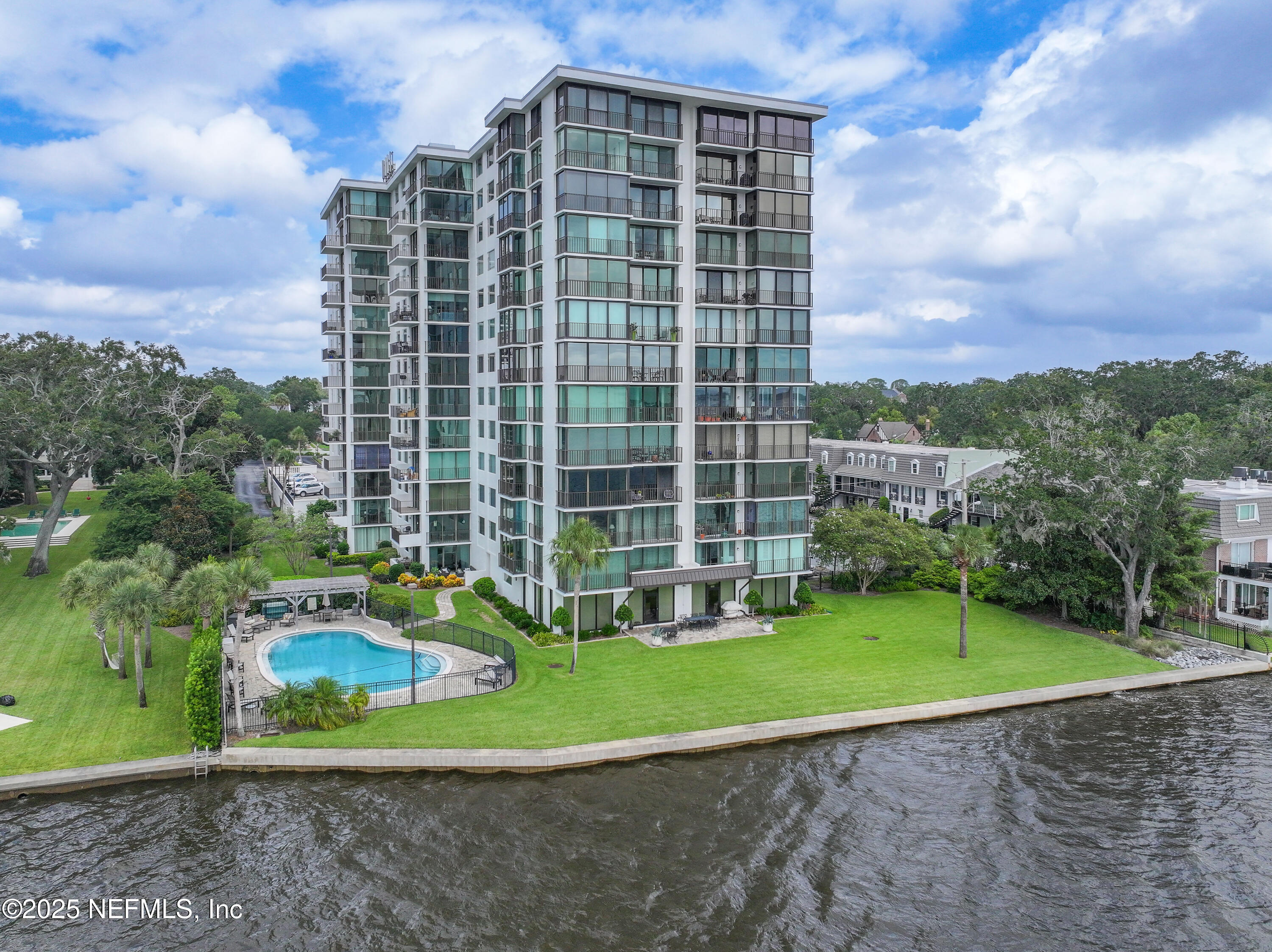 Jacksonville, Florida, 32205, United States, 3 Bedrooms Bedrooms, ,2 BathroomsBathrooms,Residential,For Sale,1957933