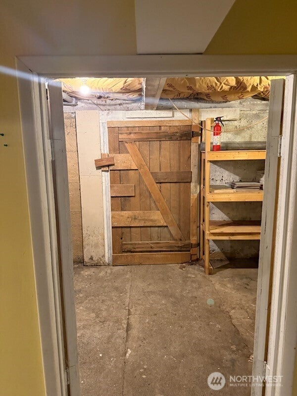 Loomis, Washington, 98827, United States, 4 Bedrooms Bedrooms, ,1 BathroomBathrooms,Residential,For Sale,2002201