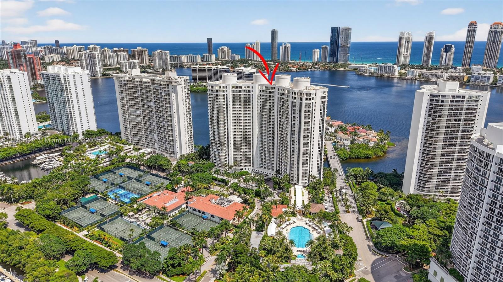 Aventura, Florida, 33160, United States, 3 Bedrooms Bedrooms, ,4 BathroomsBathrooms,Residential,For Sale,1942054