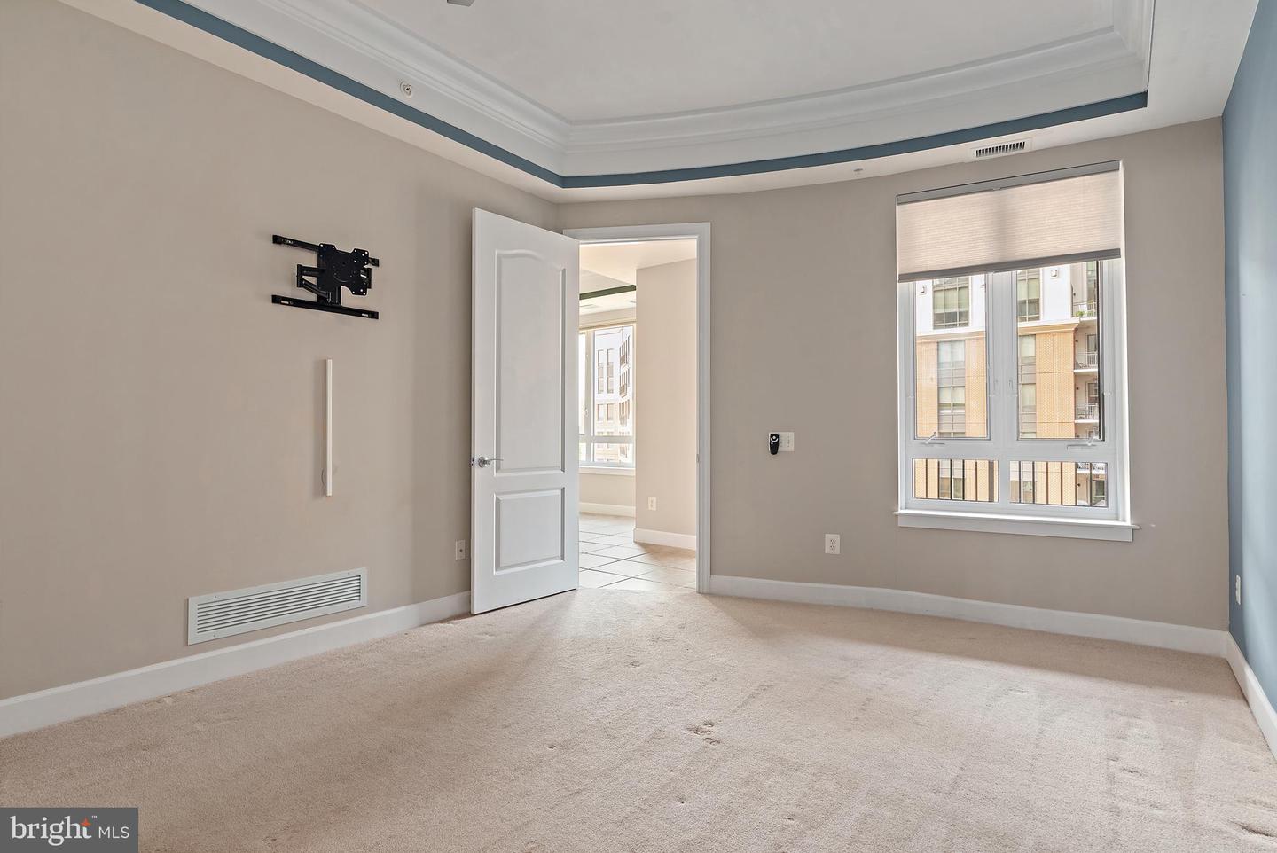 Annapolis, Maryland, 21401, United States, 2 Bedrooms Bedrooms, ,2 BathroomsBathrooms,Residential,For Sale,1848814