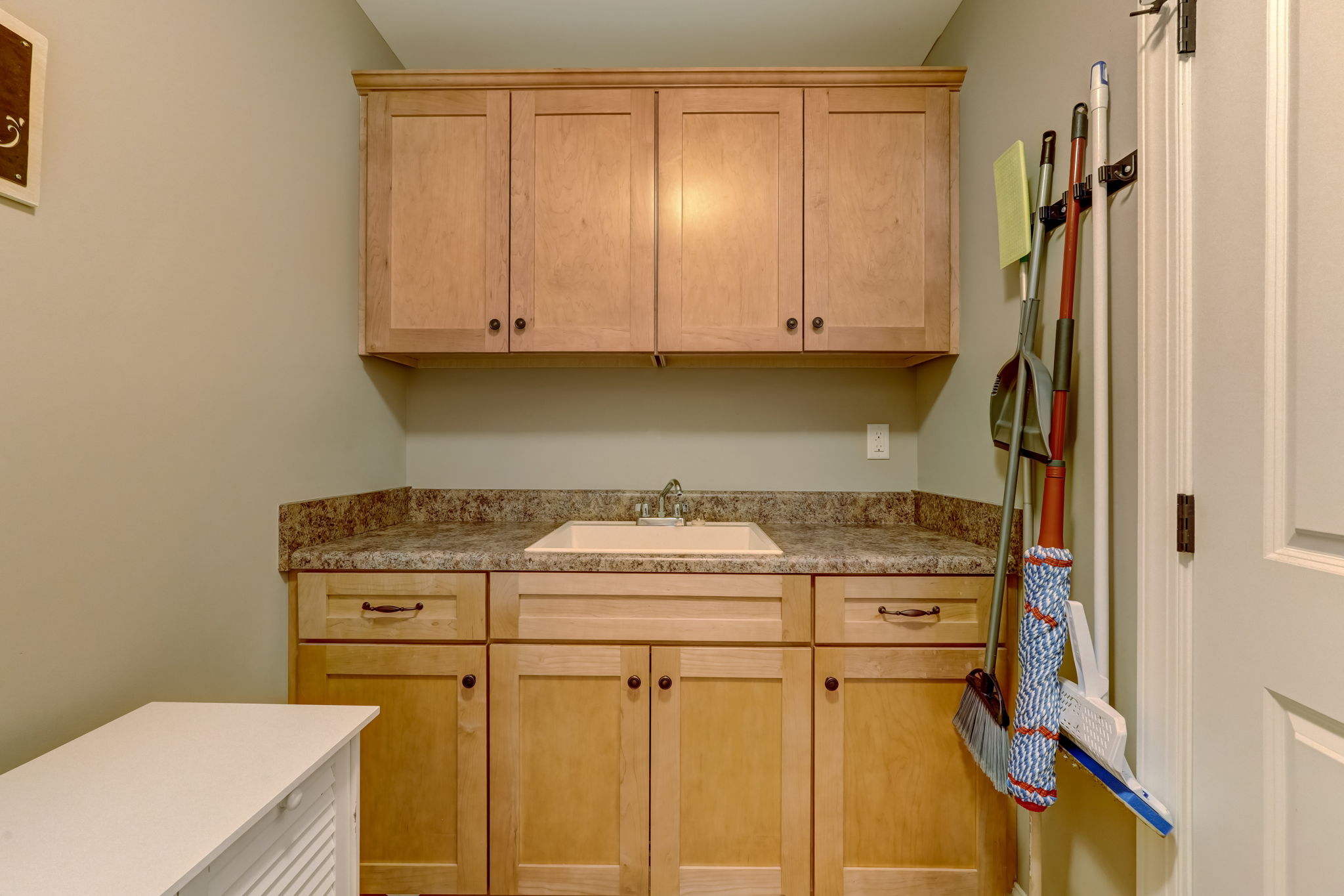 Reidsville, North Carolina, 27320, United States, 3 Bedrooms Bedrooms, ,2 BathroomsBathrooms,Residential,For Sale,2012071