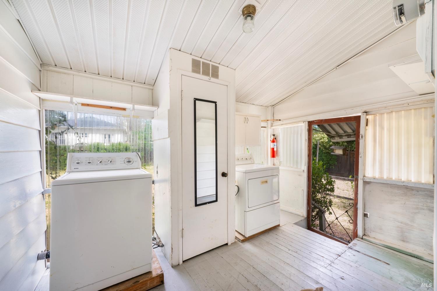 St. Helena, California, 94574, United States, 2 Bedrooms Bedrooms, ,1 BathroomBathrooms,Residential,For Sale,1941754
