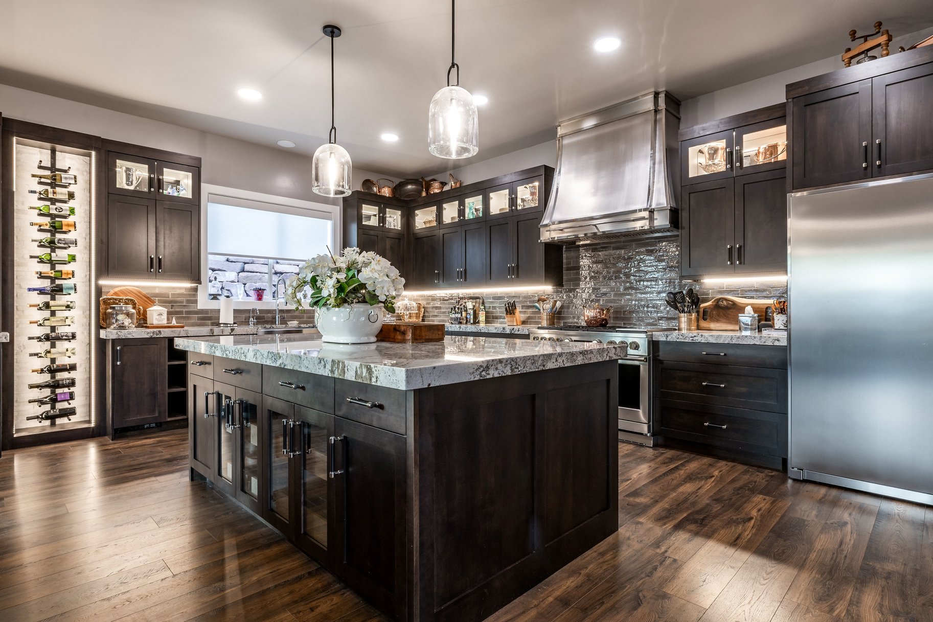  Mountain & Lake Views, Two-Island Chef