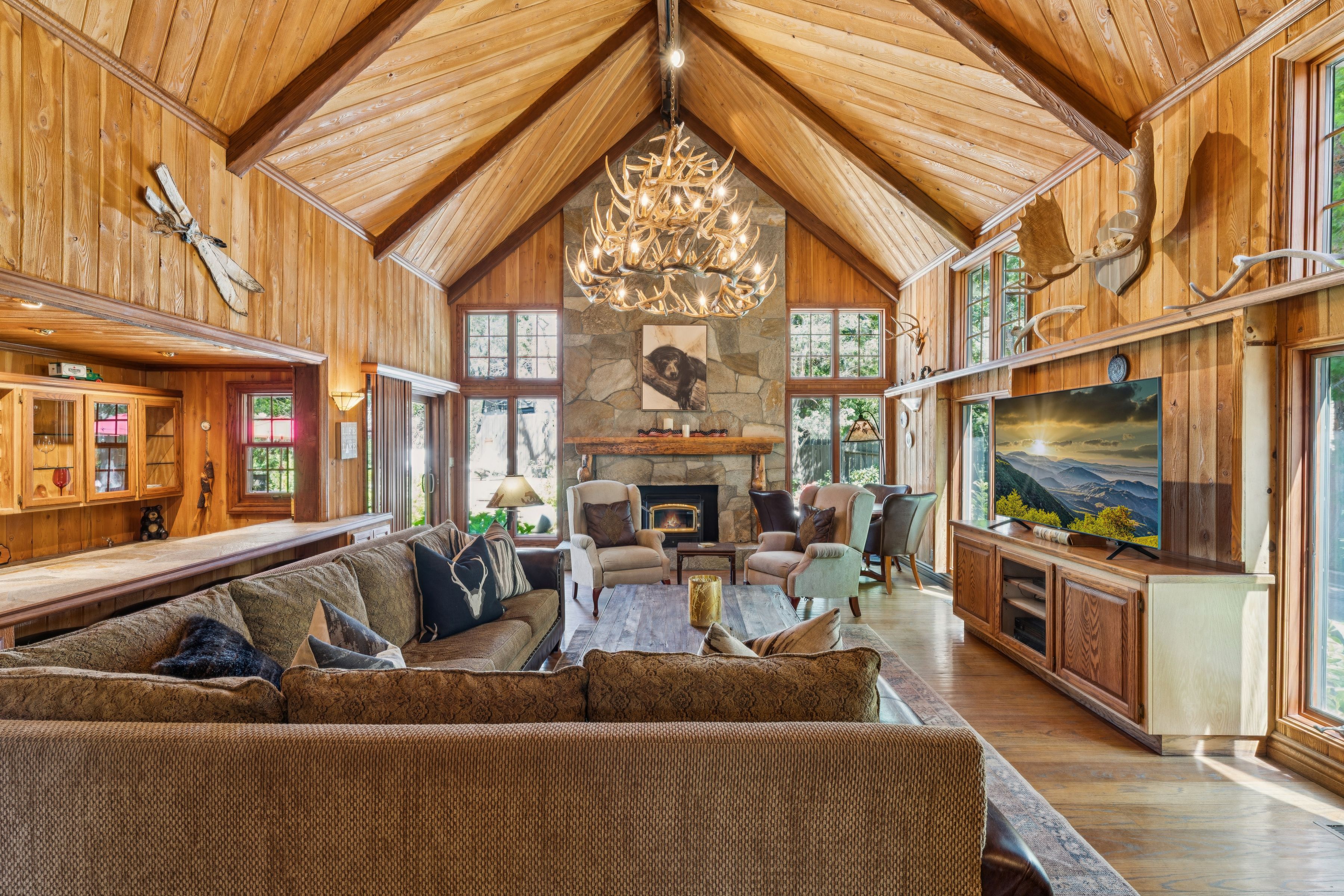  28476 North Shore Road, Lake Arrowhead, CA 92352 - 物件實景