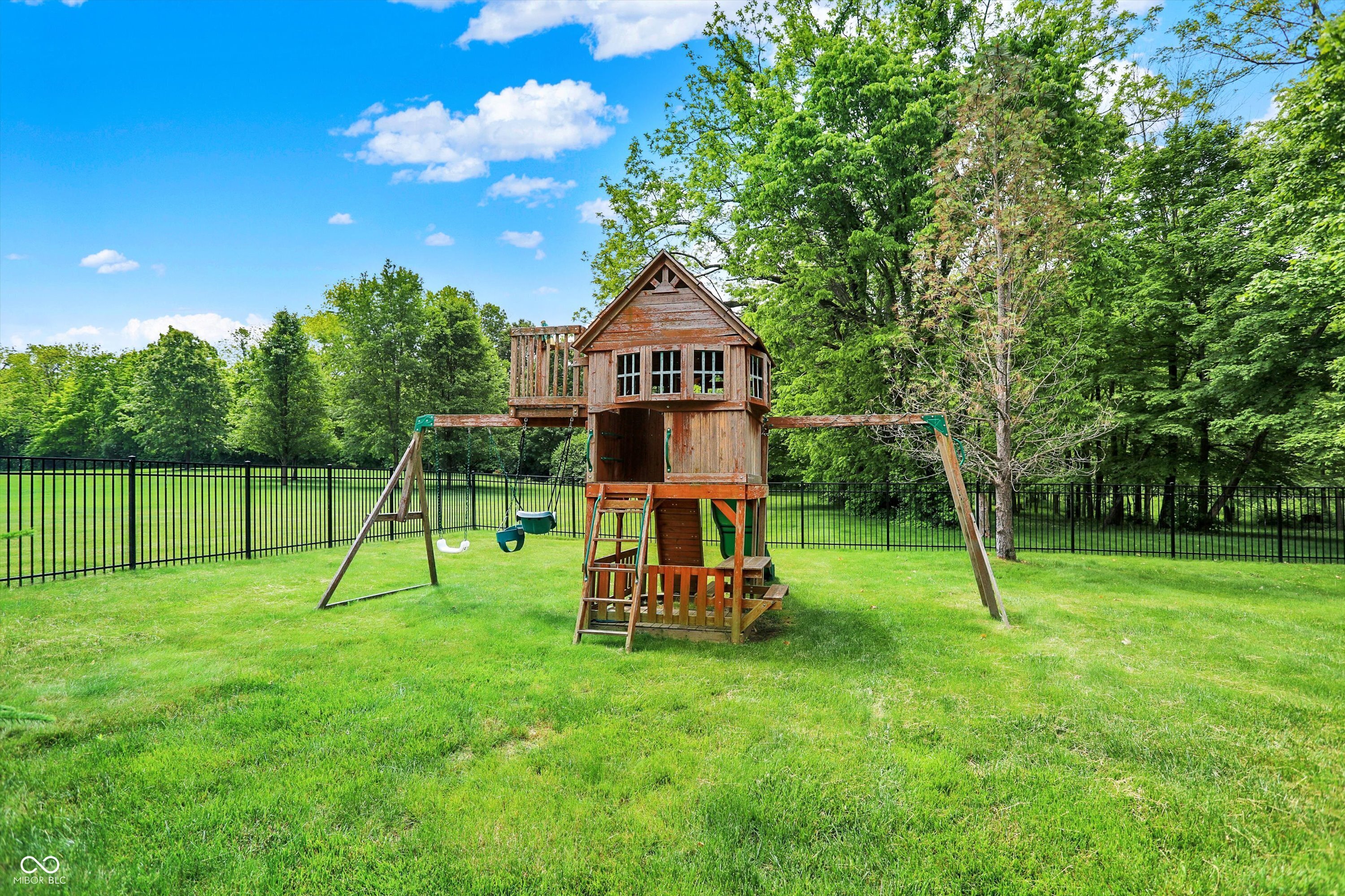 Noblesville, Indiana, 46062, United States, 6 Bedrooms Bedrooms, ,9 BathroomsBathrooms,Residential,For Sale,1979033