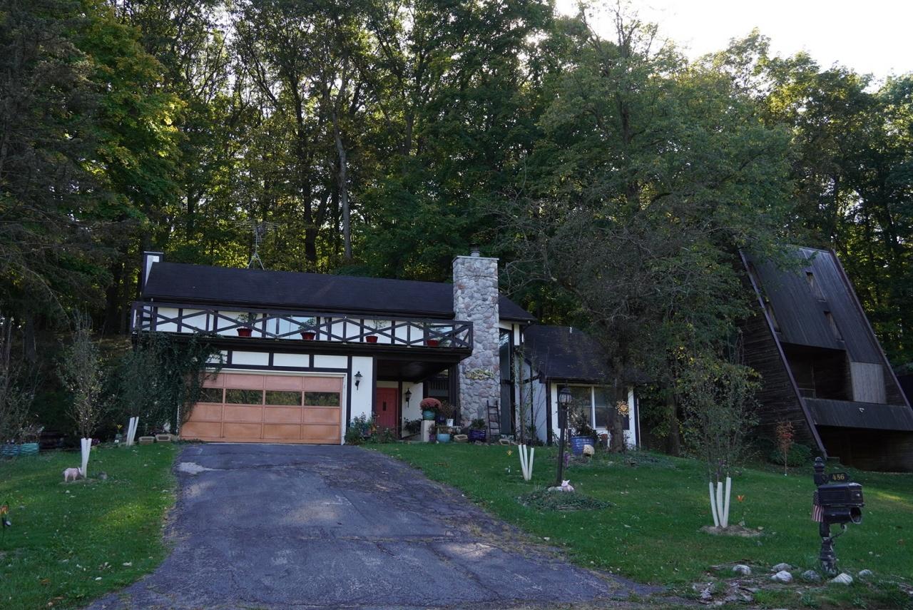 Valparaiso, Indiana, 46385, United States, 3 Bedrooms Bedrooms, ,3 BathroomsBathrooms,Residential,For Sale,1686239