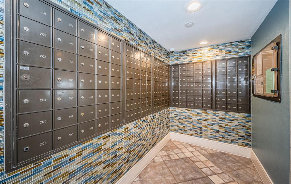 Clearwater Beach, Florida, 33767, United States, 1 Bedroom Bedrooms, ,2 BathroomsBathrooms,Residential,For Sale,1939900