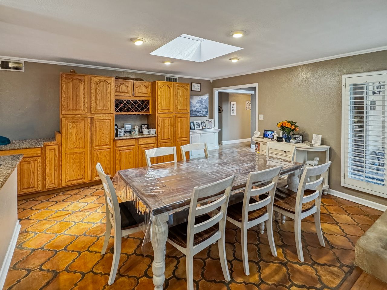 Carlsbad, New Mexico, 88220, United States, 4 Bedrooms Bedrooms, ,4 BathroomsBathrooms,Residential,For Sale,2010434