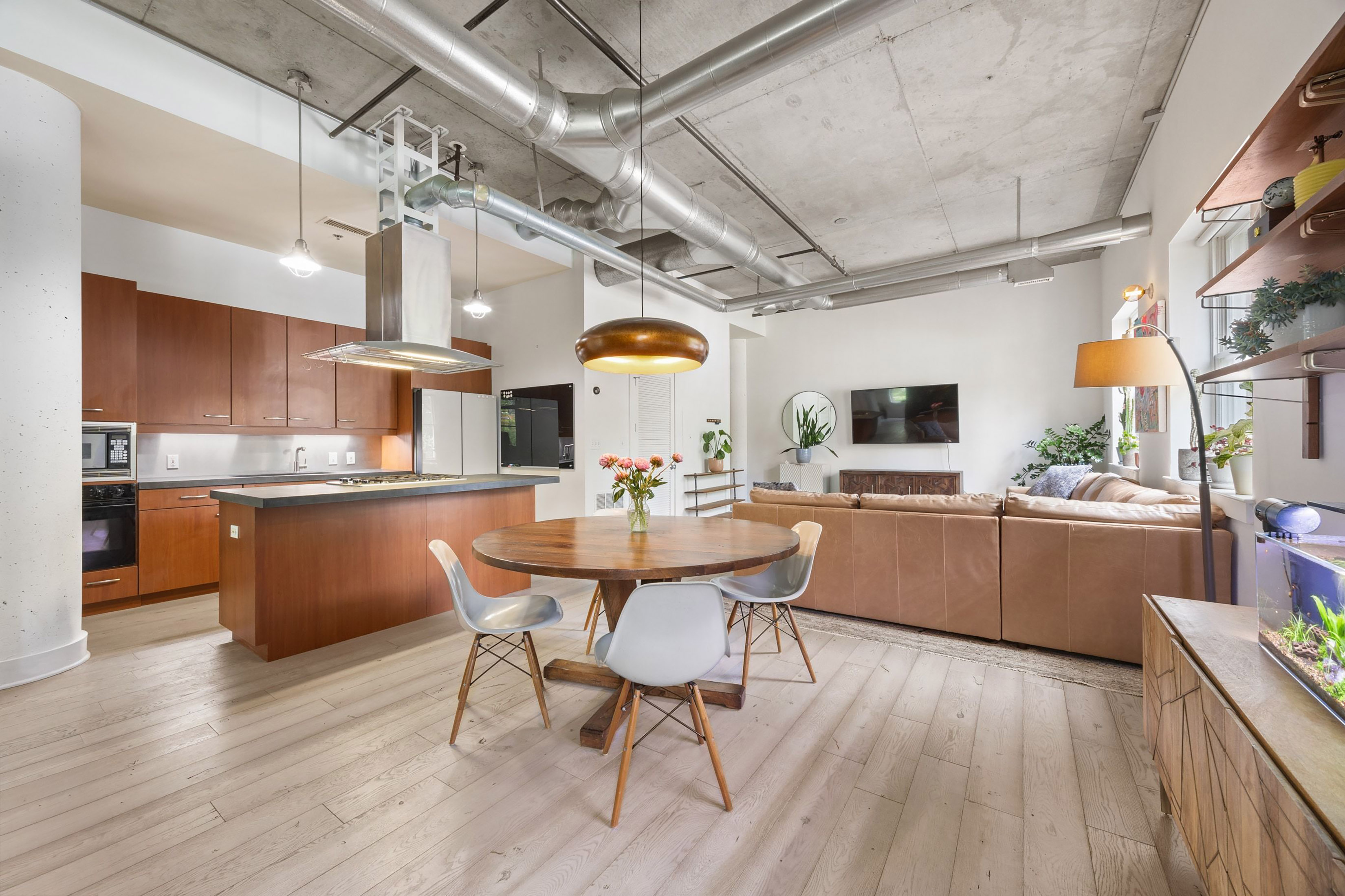  Easy Living Near the Beltine - 物件實景