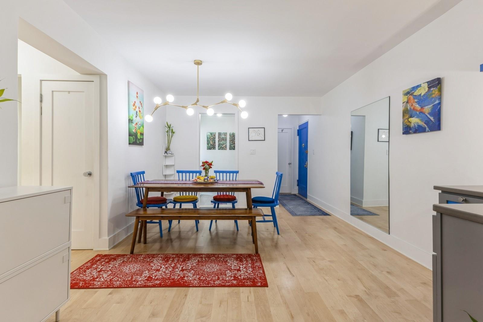 Forest Hills, New York, 11375, United States, 2 Bedrooms Bedrooms, ,2 BathroomsBathrooms,Residential,For Sale,1905946