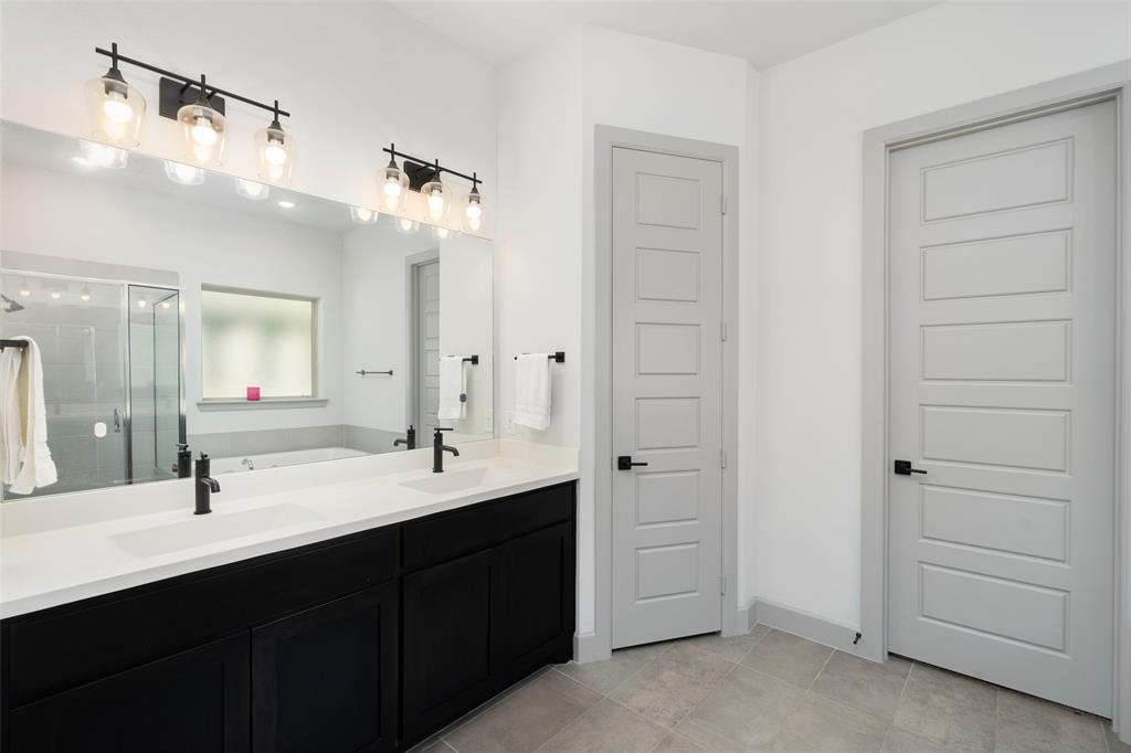 Celina, Texas, 75009, United States, 4 Bedrooms Bedrooms, ,3 BathroomsBathrooms,Residential,For Sale,1950942