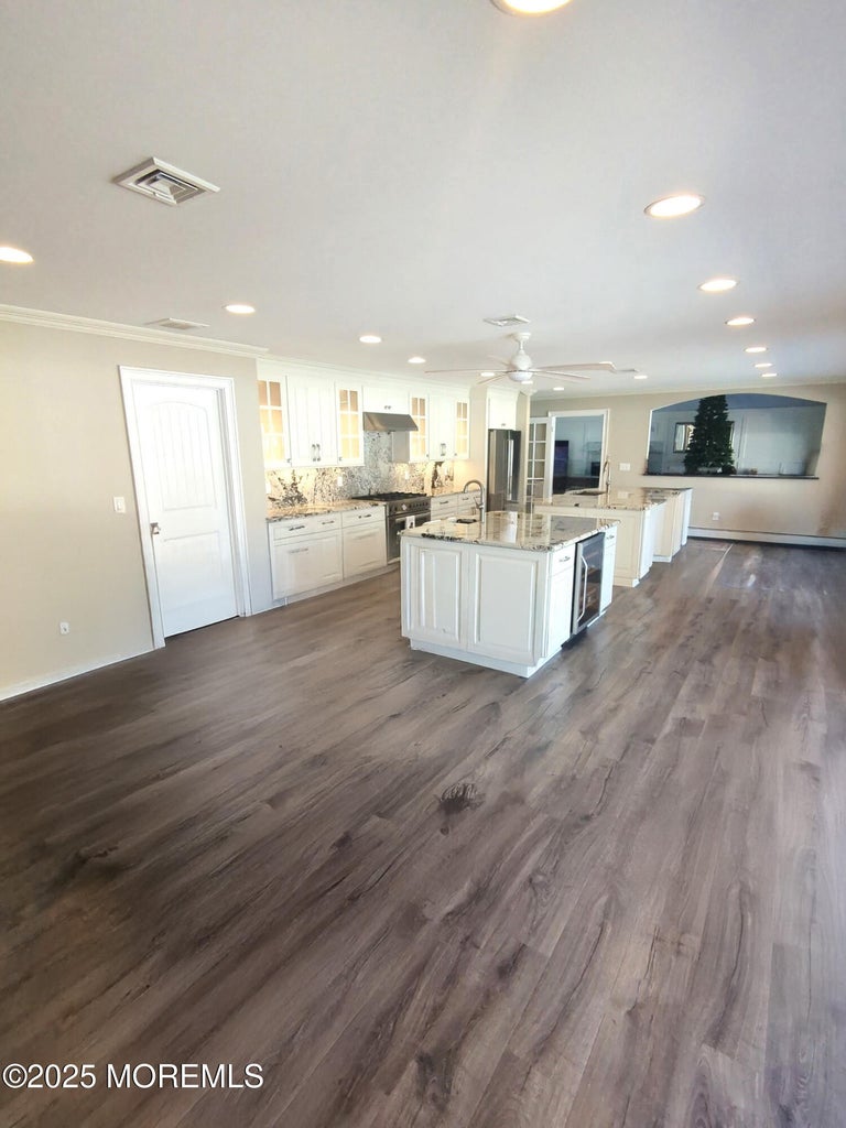 Toms River, New Jersey, 08755, United States, 4 Bedrooms Bedrooms, ,3 BathroomsBathrooms,Residential,For Sale,2006362