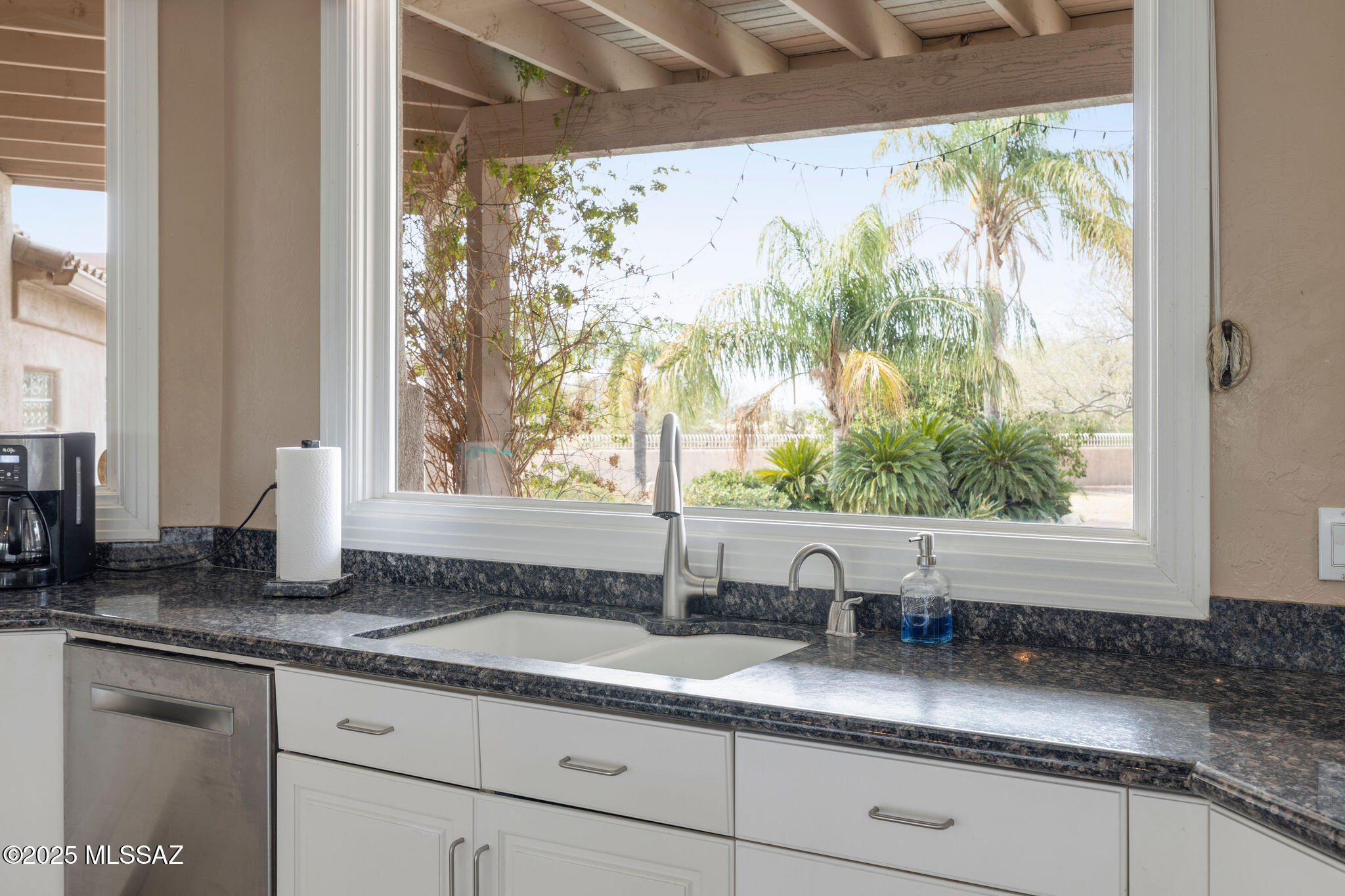 Tucson, Arizona, 85742, United States, 6 Bedrooms Bedrooms, ,6 BathroomsBathrooms,Residential,For Sale,1828344