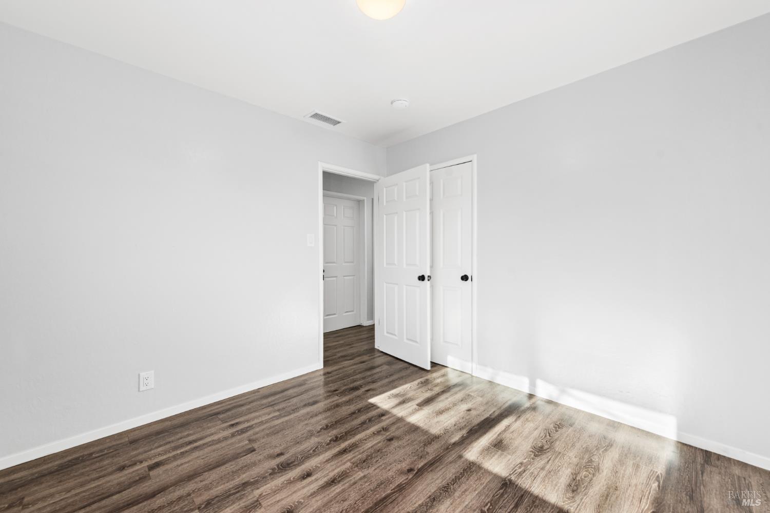 Vacaville, California, 95688, United States, 3 Bedrooms Bedrooms, ,2 BathroomsBathrooms,Residential,For Sale,2009088