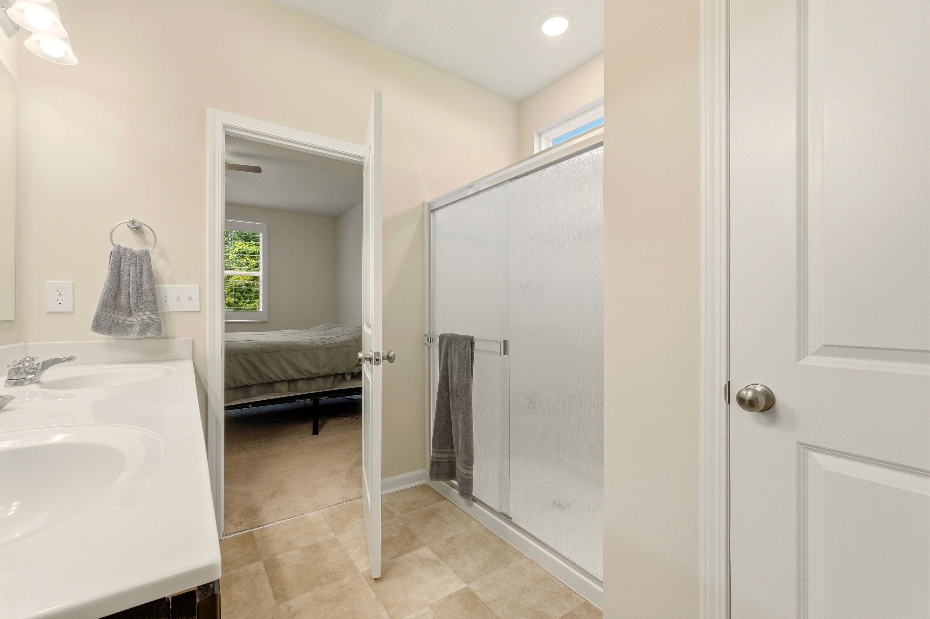  4009 Mosswood Lane, Louisville, KY 40291 - 物件實景