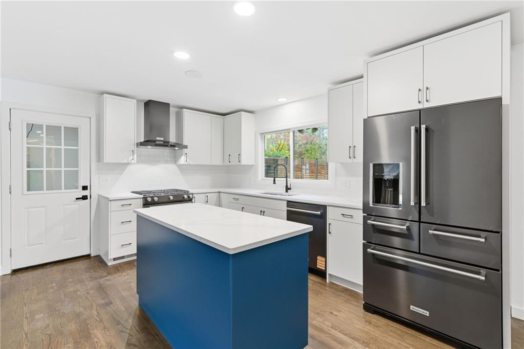 Marietta, Georgia, 30060, United States, 3 Bedrooms Bedrooms, ,2 BathroomsBathrooms,Residential,For Sale,1988888