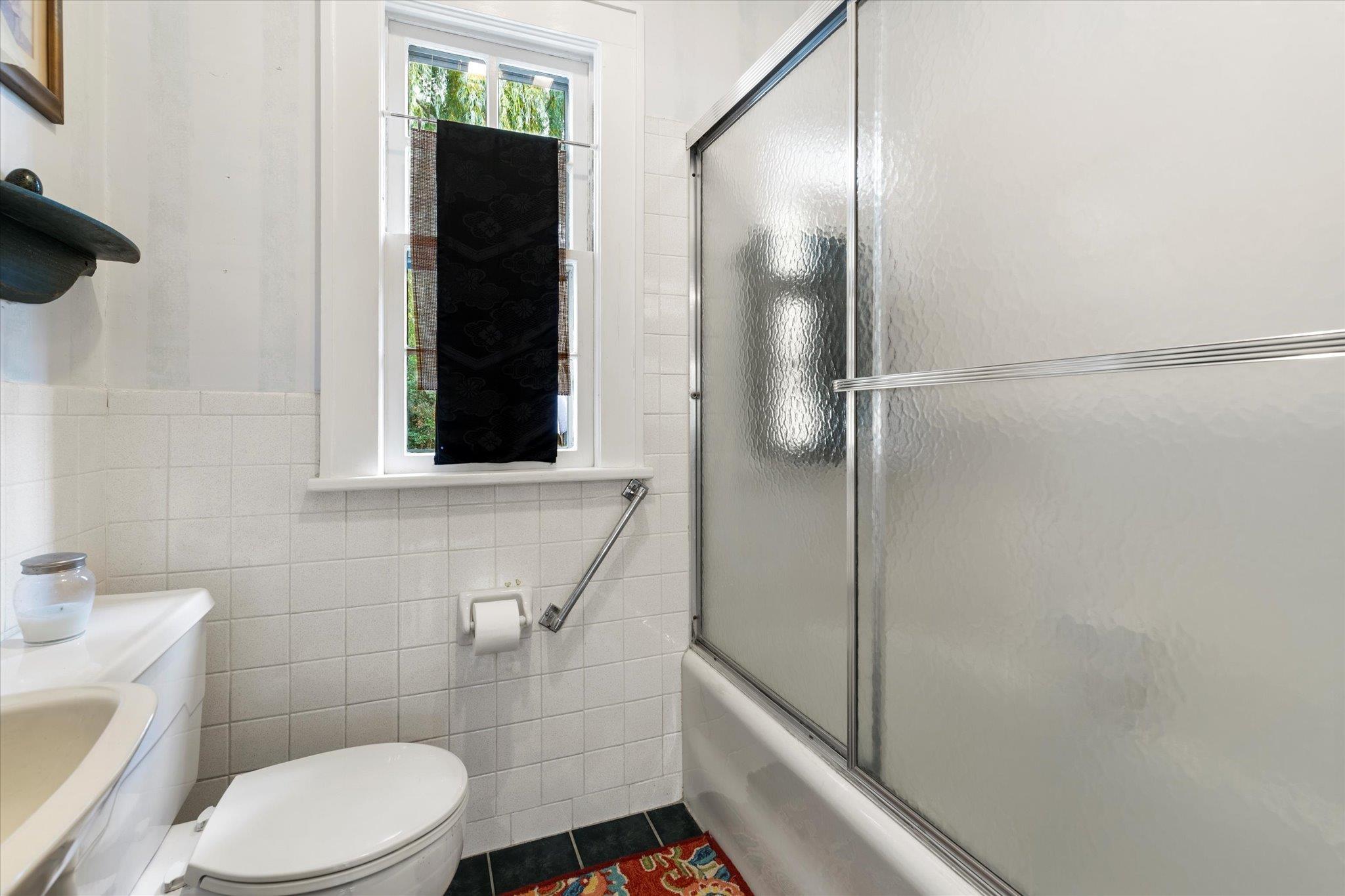 Blacksburg, Virginia, 24060, United States, 3 Bedrooms Bedrooms, ,3 BathroomsBathrooms,Residential,For Sale,1986553