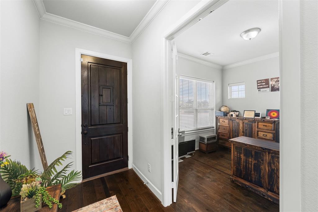 Arlington, Texas, 76005, United States, 4 Bedrooms Bedrooms, ,4 BathroomsBathrooms,Residential,For Sale,1890856