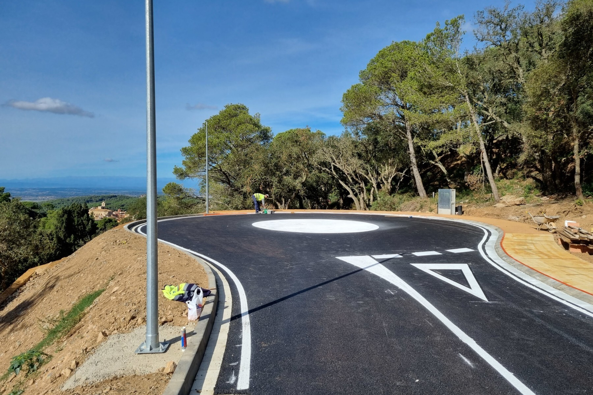  Fantastic south facing plot in the village of Begur - 物件實景