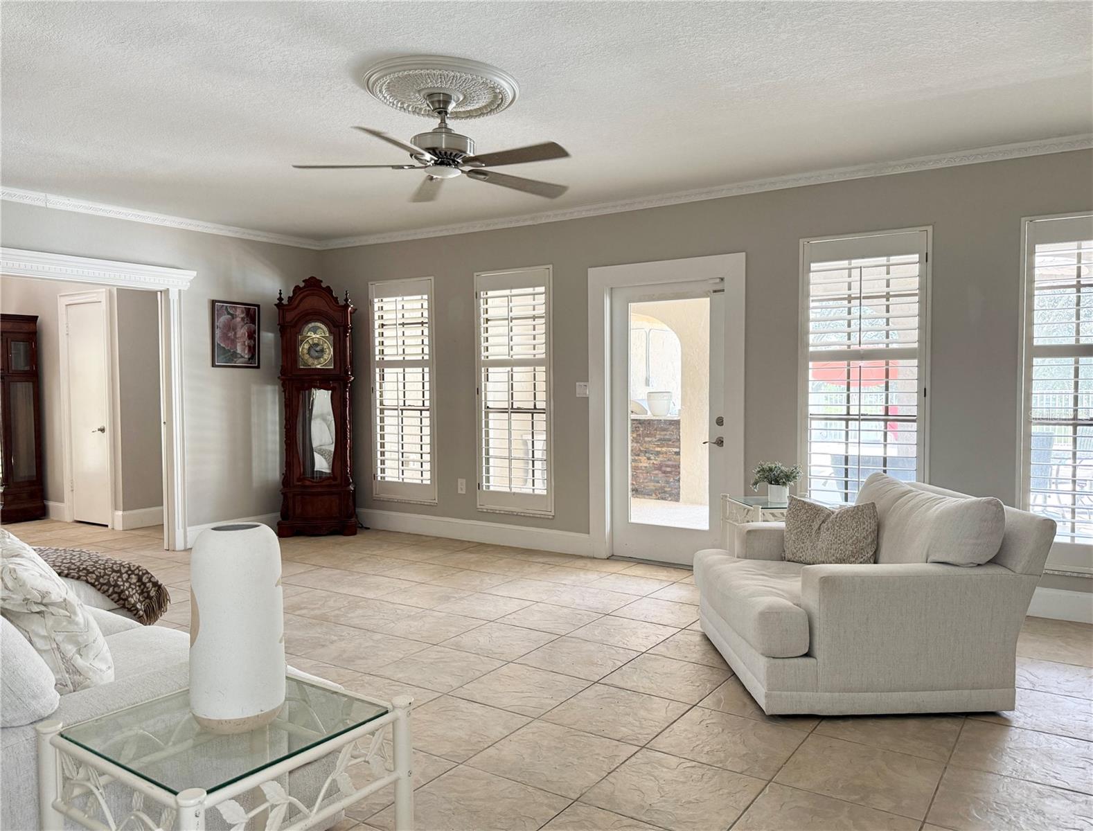 Temple Terrace, Florida, 33637, United States, 3 Bedrooms Bedrooms, ,4 BathroomsBathrooms,Residential,For Sale,1982268