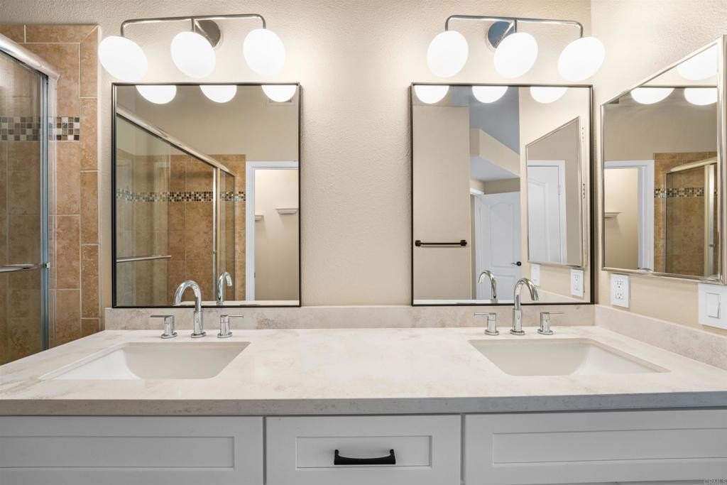 San Diego, California, 92128, United States, 2 Bedrooms Bedrooms, ,2 BathroomsBathrooms,Residential,For Sale,1919776