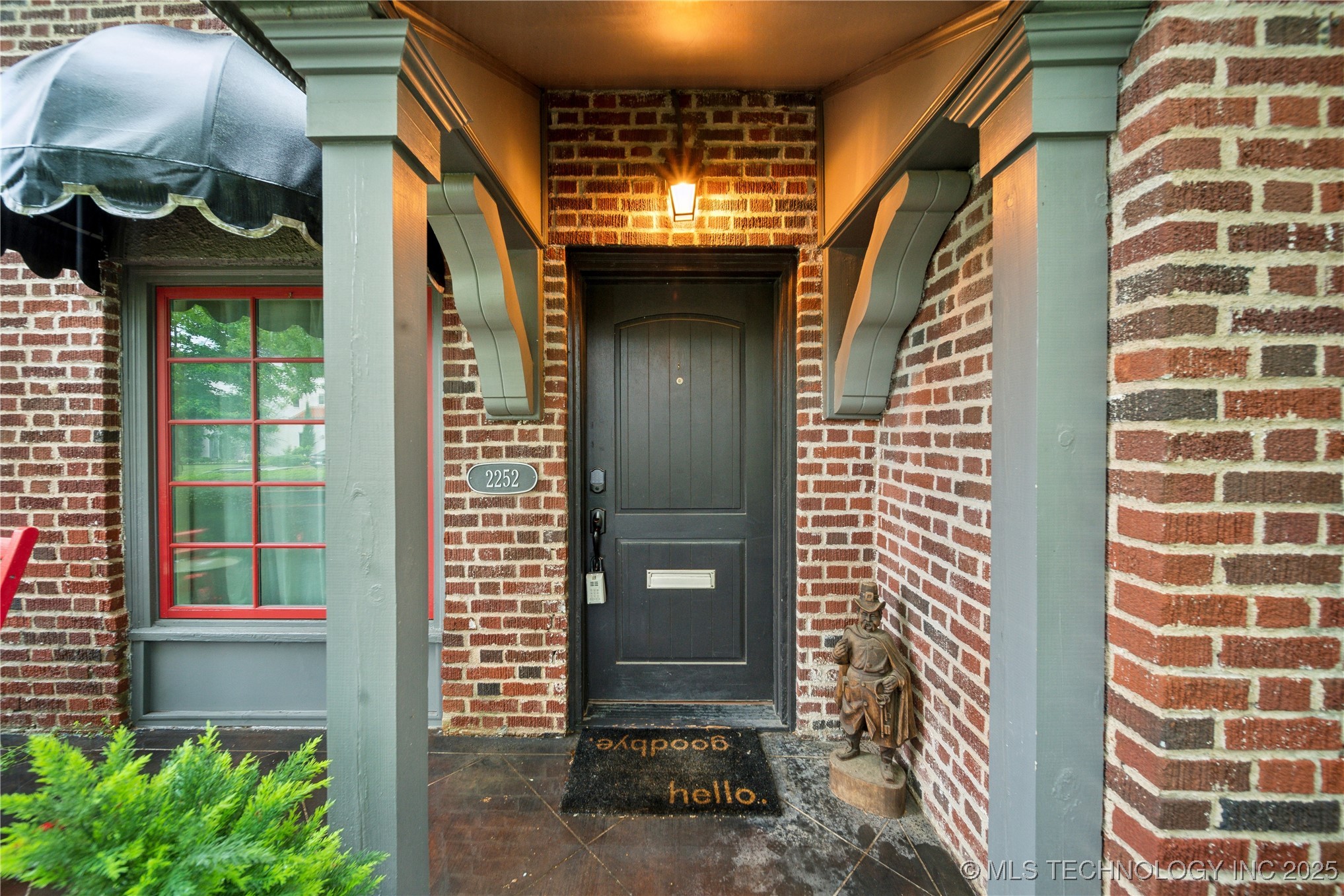 Tulsa, Oklahoma, 74114, United States, 4 Bedrooms Bedrooms, ,4 BathroomsBathrooms,Residential,For Sale,1795496